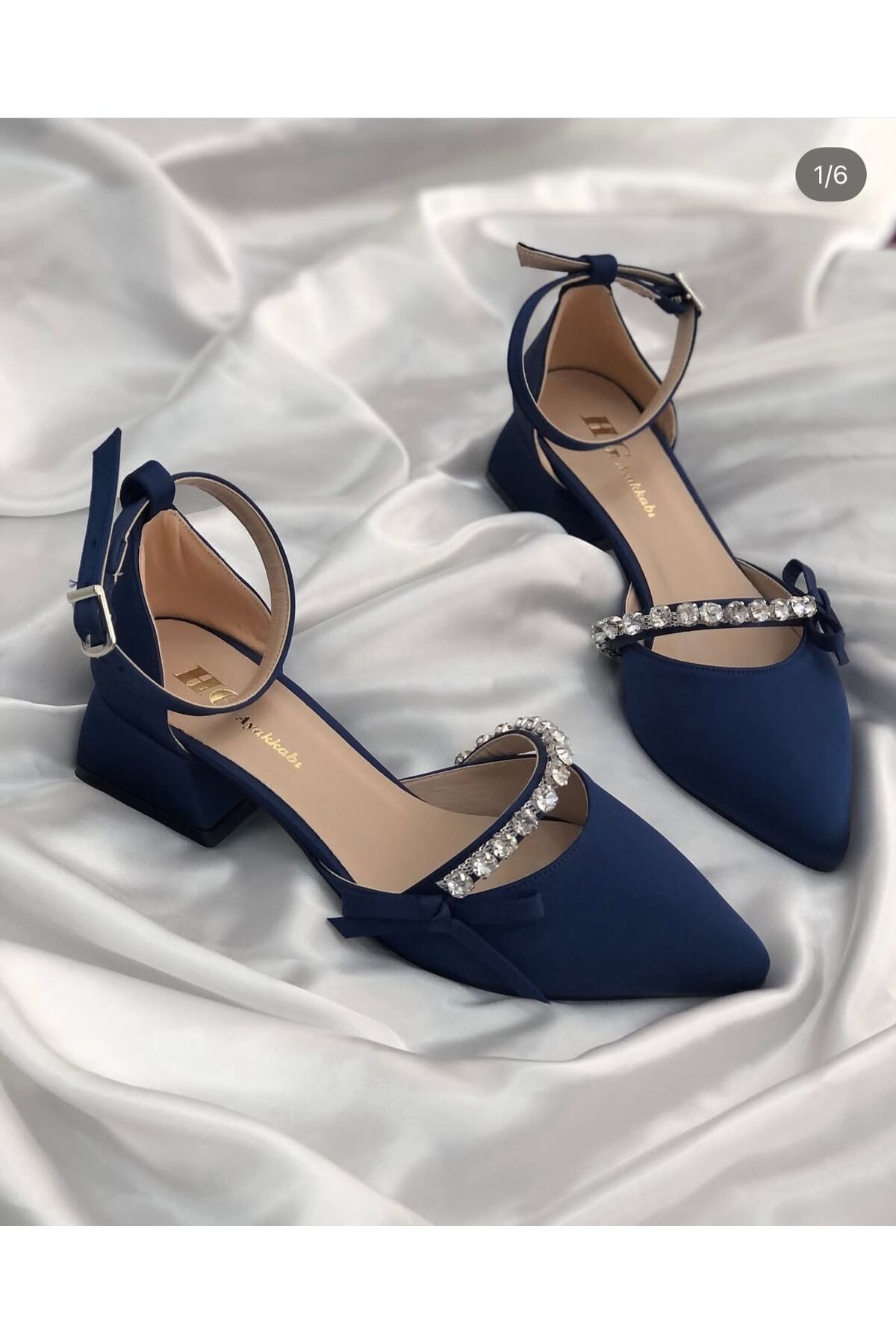 GEMMED BOWKNOT HEELED SATIN SHOES