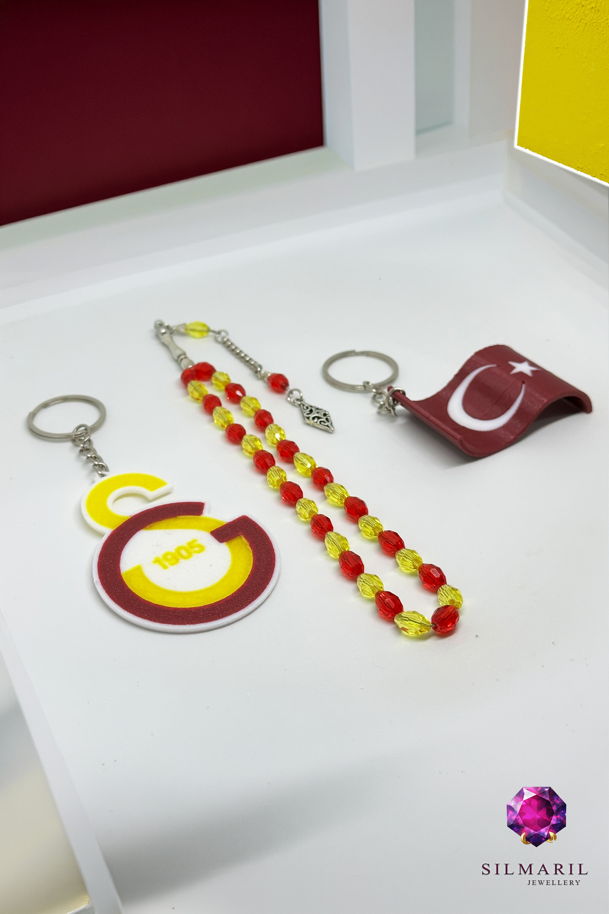 Sarı Kırmızı Taraftar Tespih Seti | Kristal Tespih + GS ve Türk Bayrağı Anahtarlık Kombin Seti — Silmaril Store — Anahtarlık (3)