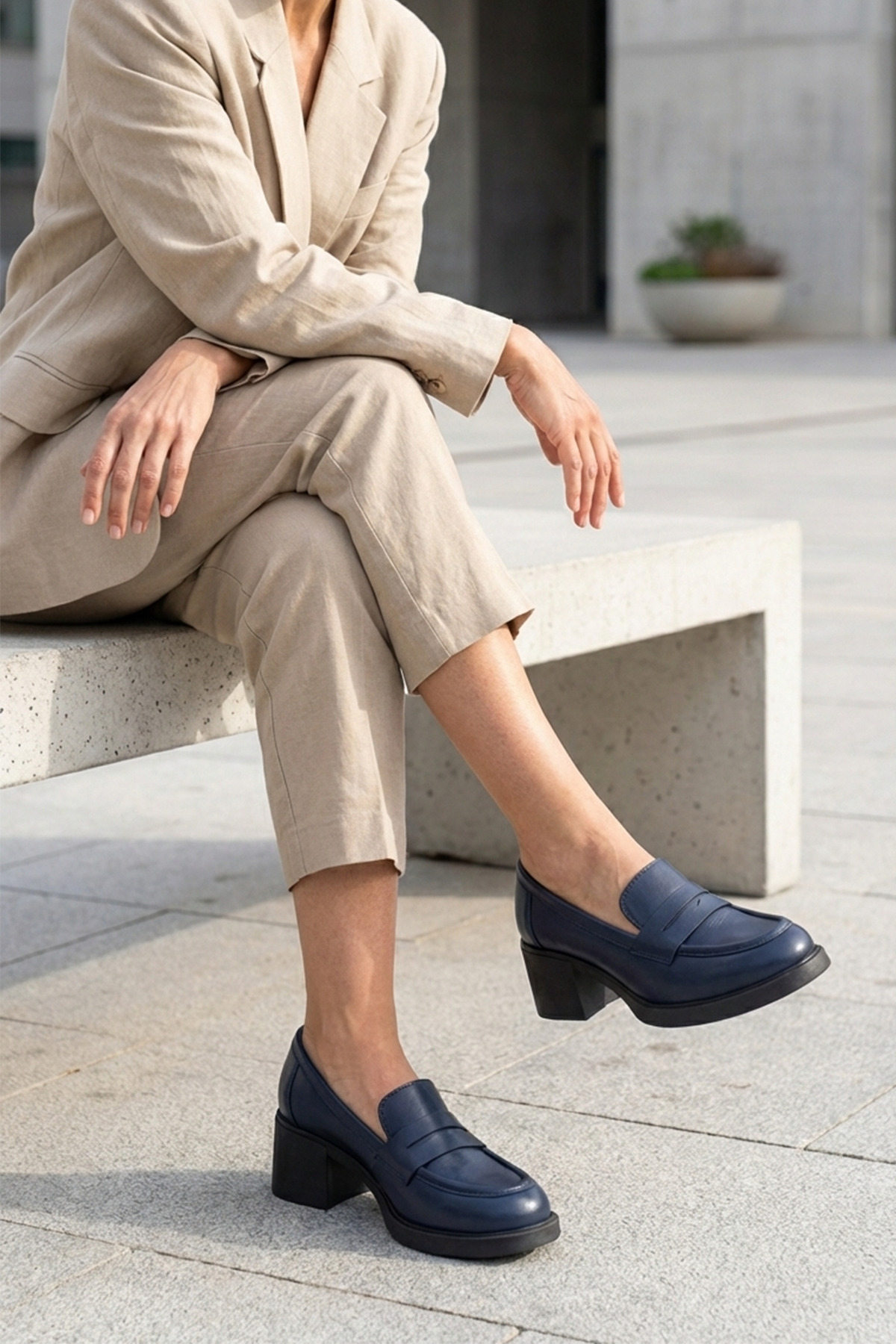 GRADA  Lacivert Hakiki Deri Kadın Topuklu Loafer Ayakkabı Gerçek Deri Topuklu Günlük Loafer Ayakkabısı - Görsel 7
