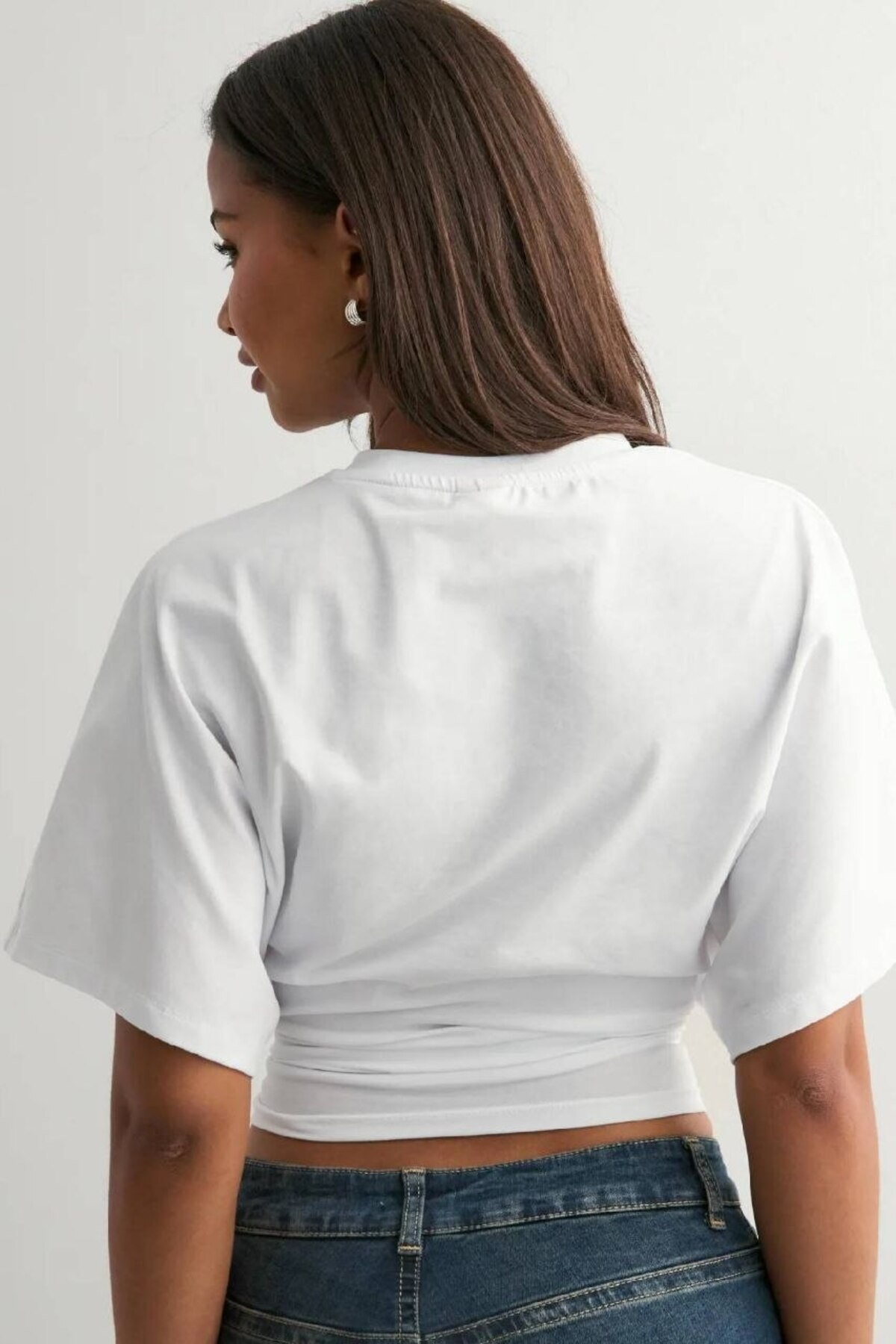 MareandCo  Bele Oturan Bisiklet Yaka Doğal Kumaş Basic T-shirt - Görsel 4