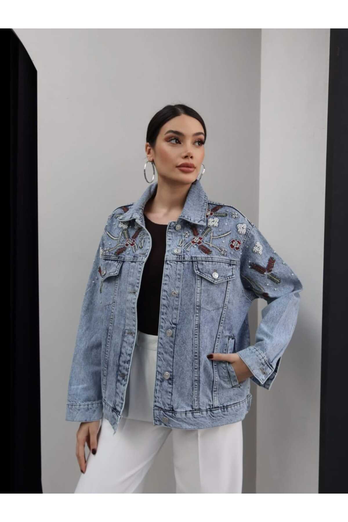 QİMYA BUTİK  LEVURE Kadın Omzu El İşi Taş İşlemeli Nakışlı Rahat Kesim KOT CEKET - Görsel 3