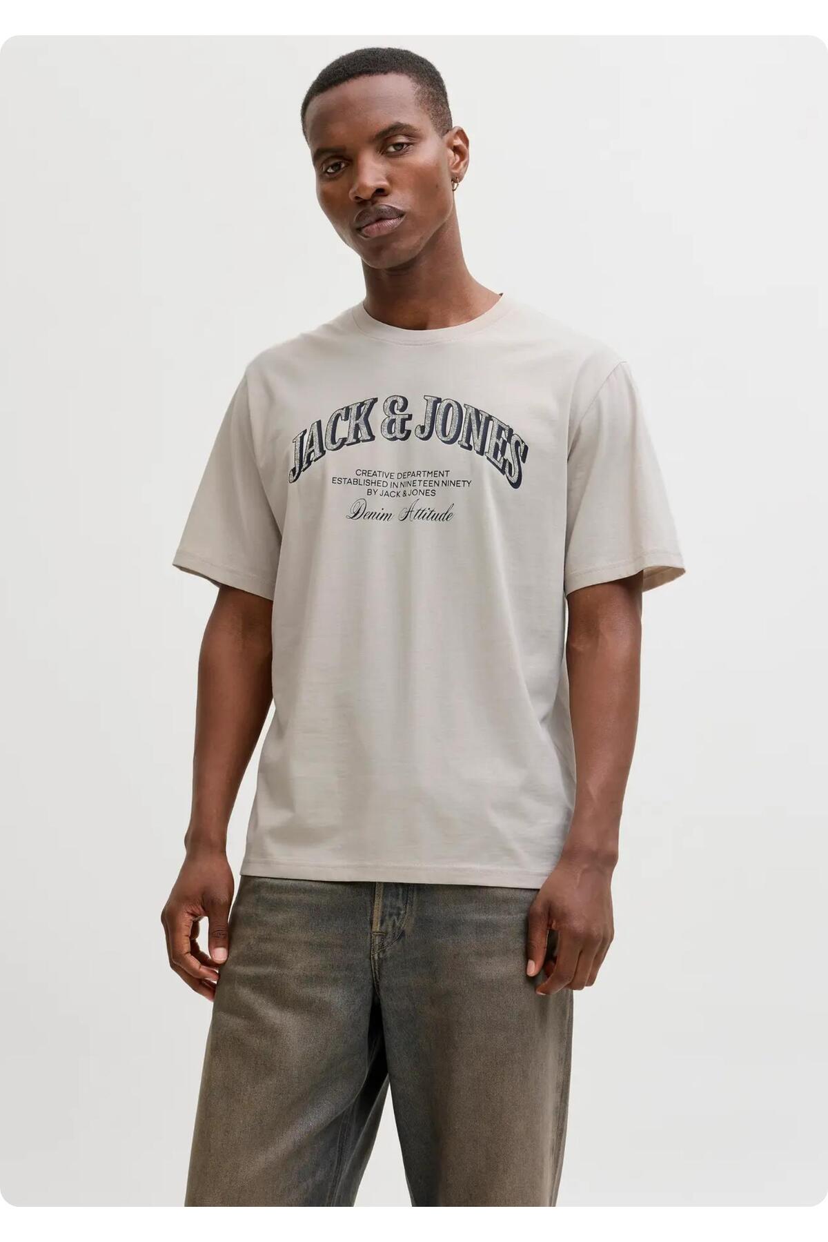 تیشرت آستین کوتاه مردانه جک اند جونز مدل 12291213 جک اند جونز تی شرت Jack & Jones
