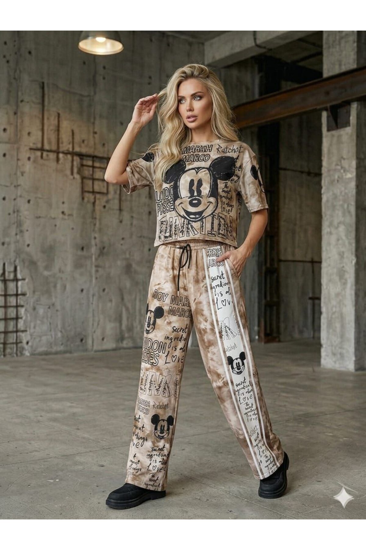 TREND CUSTOM STONE PRINT EMBROIDERED TRACKSUIT -SPECIAL STONE PRINT EMBROIDERED TRACKSUIT SET