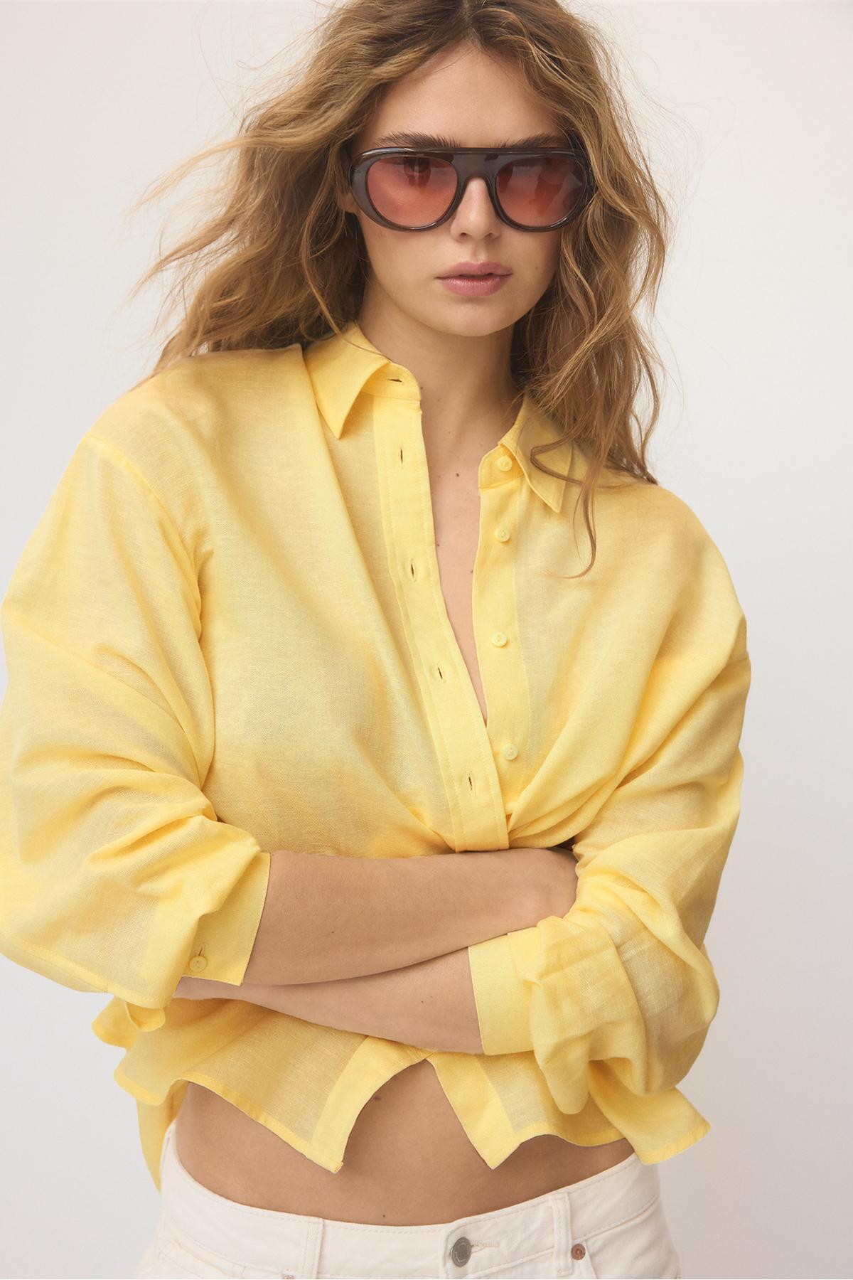 Stradivarius  Keten görünümlü dökümlü gömlek - Görsel 3