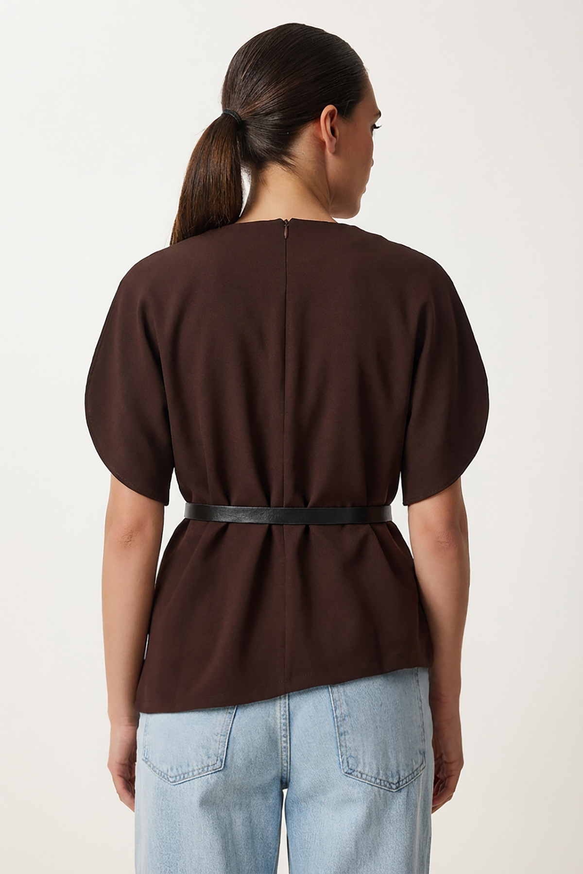 Lovelyİstanbul  Kemerli Asimetrik Dokuma Bluz LZH0025 KAHVERENGİ - Görsel 4