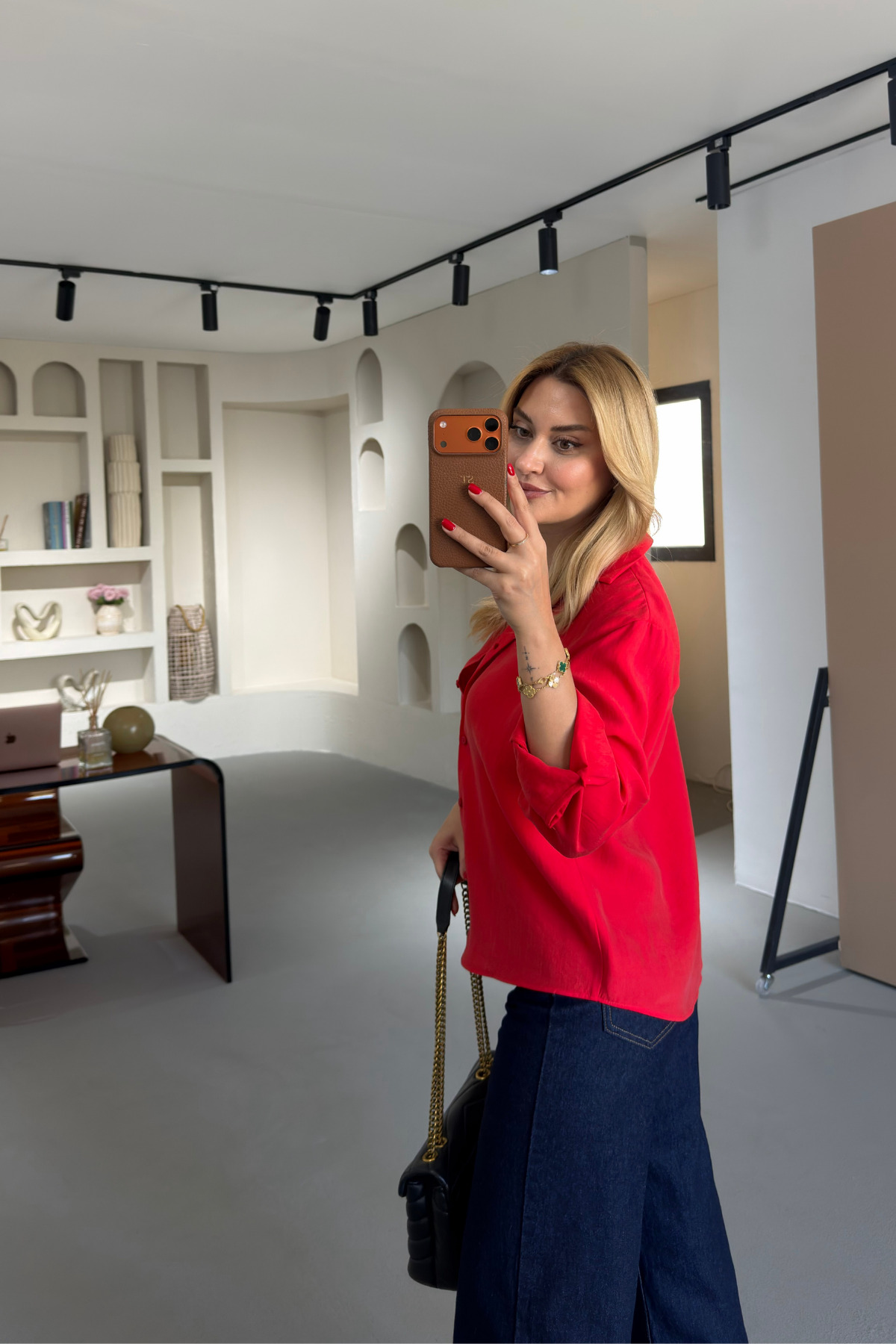 Sezgi Tekin  Premium Seri Kırmızı Tensel Gömlek - Görsel 5