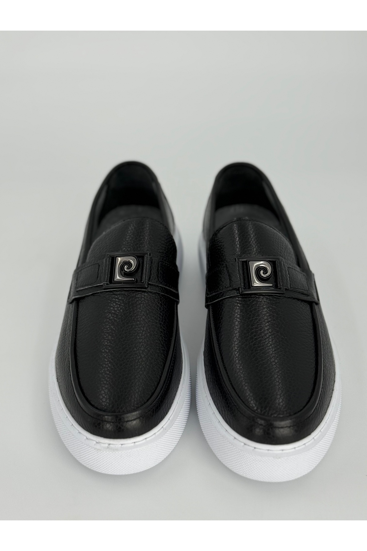 کفش‌های کتانی مردانه مشکی مدل Floater، ارتوپدیک و راحت پیر کاردین کفش لوفر Pierre Cardin