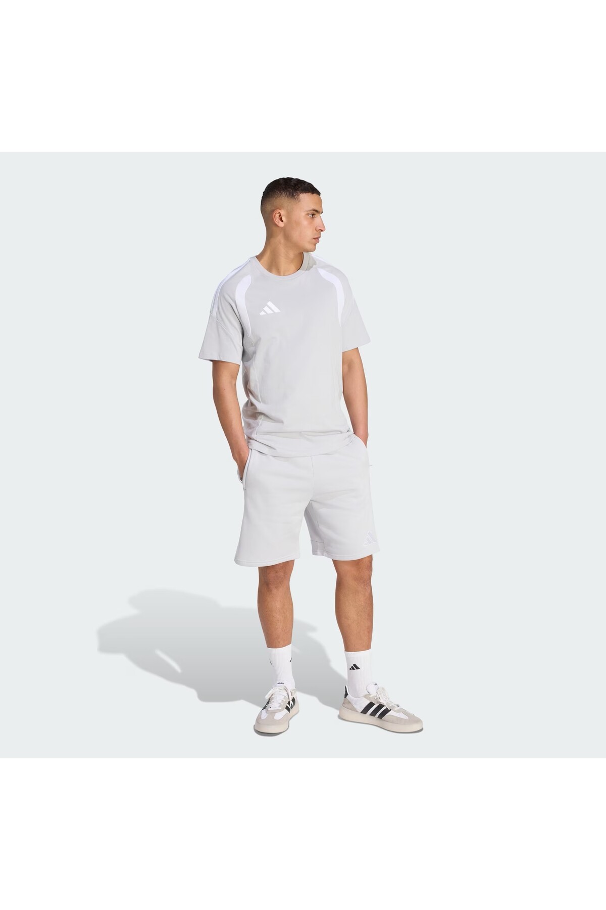 تیشرتمردانهadidasخاکستری