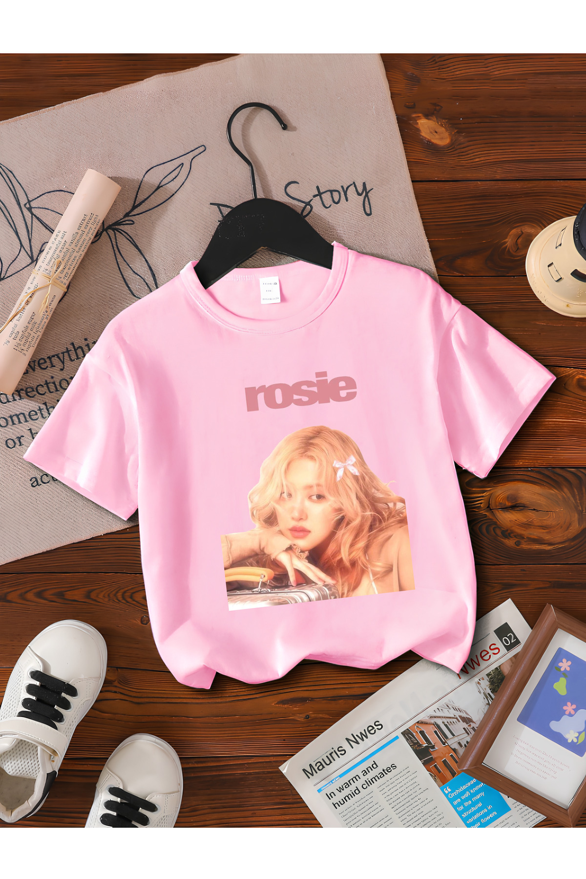 ROSE FROM BLACKPINK PRINTED 100% COTTON REGULAR MOLD CHILDREN AND YOUNG TSHIRT