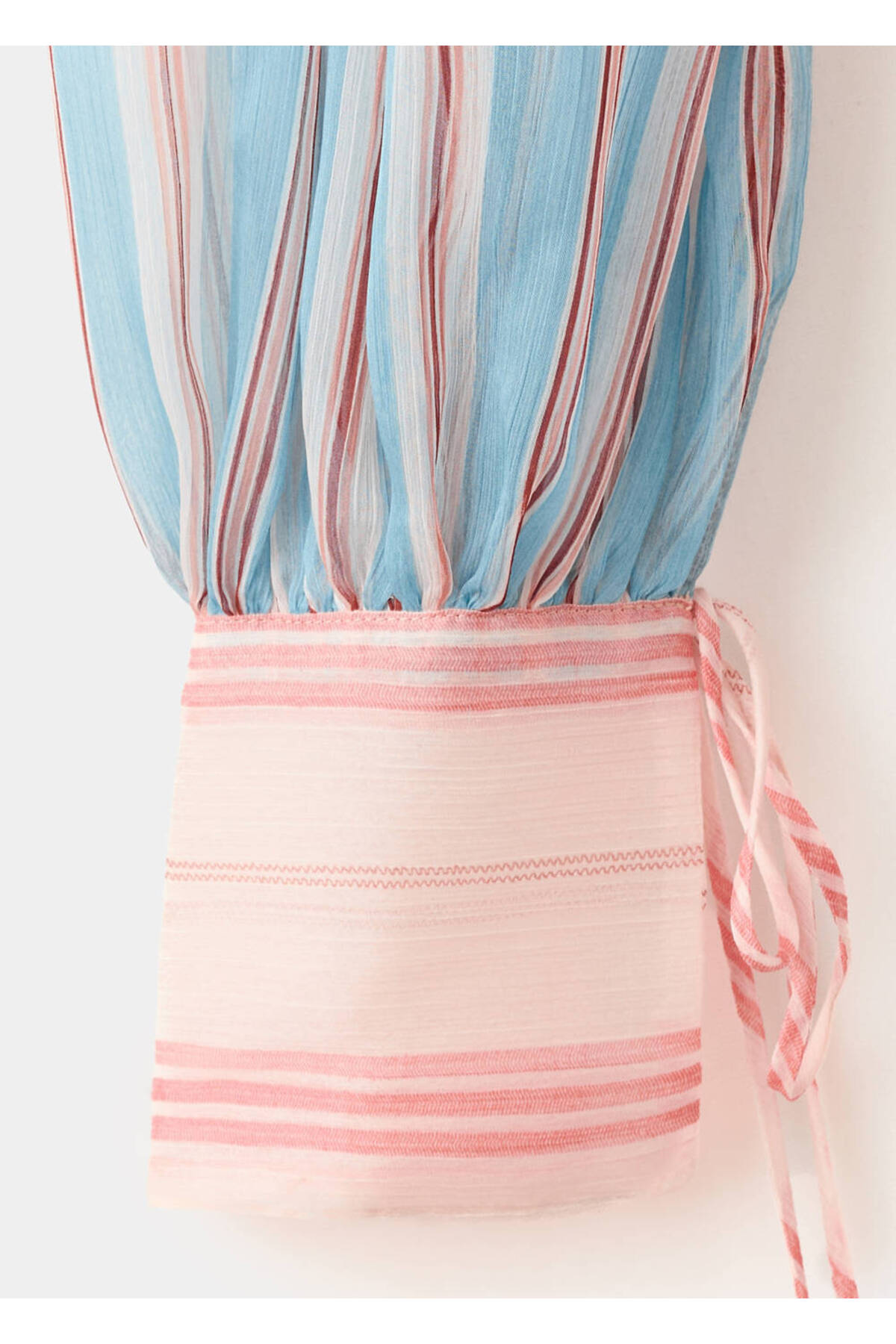 MANGO  Kurdele detaylı çizgili bluz - Görsel 5