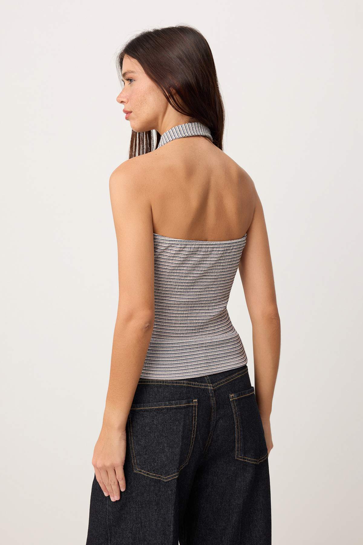 Trendyolmilla  Çok Renkli Çizgili Fitted/Vücuda Oturan Polo Yaka Düğmeli Kolsuz Dokulu Örme Bluz TWOSS26BZ00371 - Görsel 4