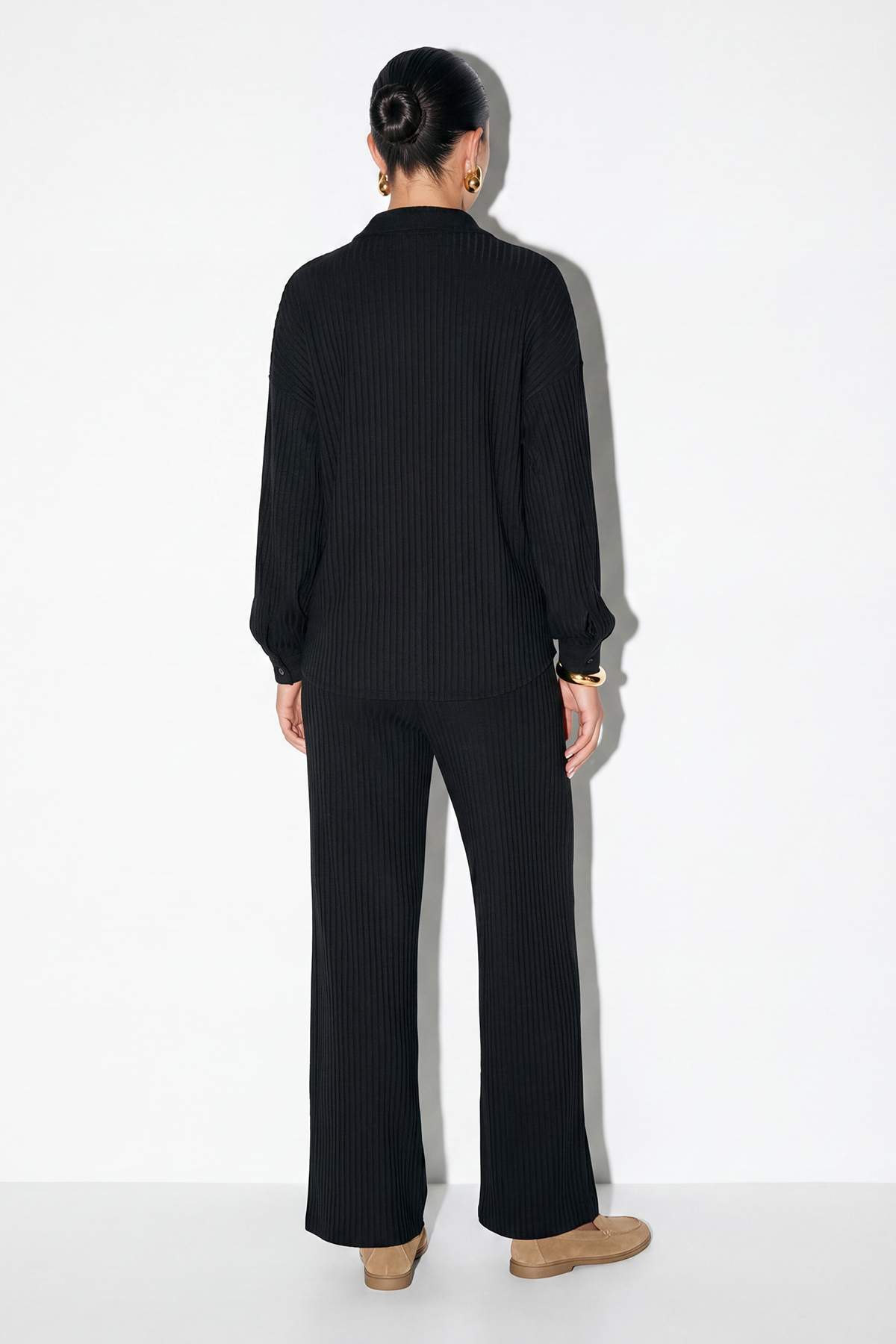 Trendyolmilla  Siyah Gömlek Yaka Örme Rahat Kalıp Alt - Üst Takım TDRSS26AU00021 - Görsel 4