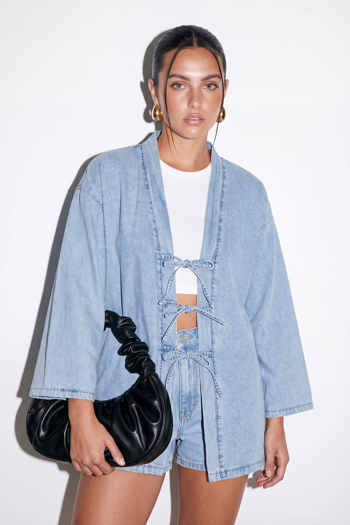 Trendyolmilla  Açık Mavi V Yaka Önü Bapğlamalı Denim Kimano TDRSS26GO00024