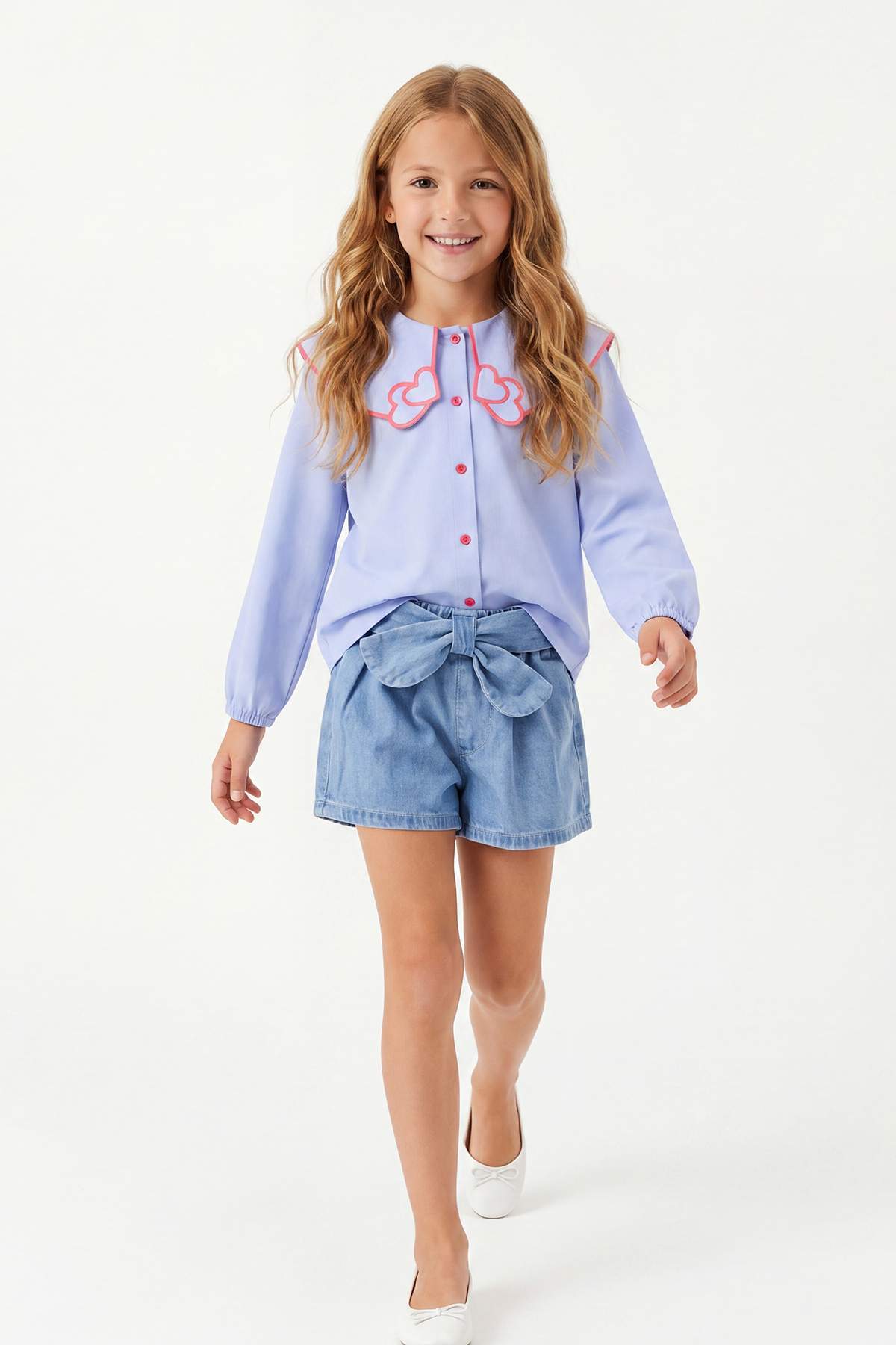 Trendyolmilla  Mavi Bebe Yaka Kalp Desenli Dokuma Kız Çocuk Bayramlık Gömlek TKDSS26GO00003 - Görsel 2