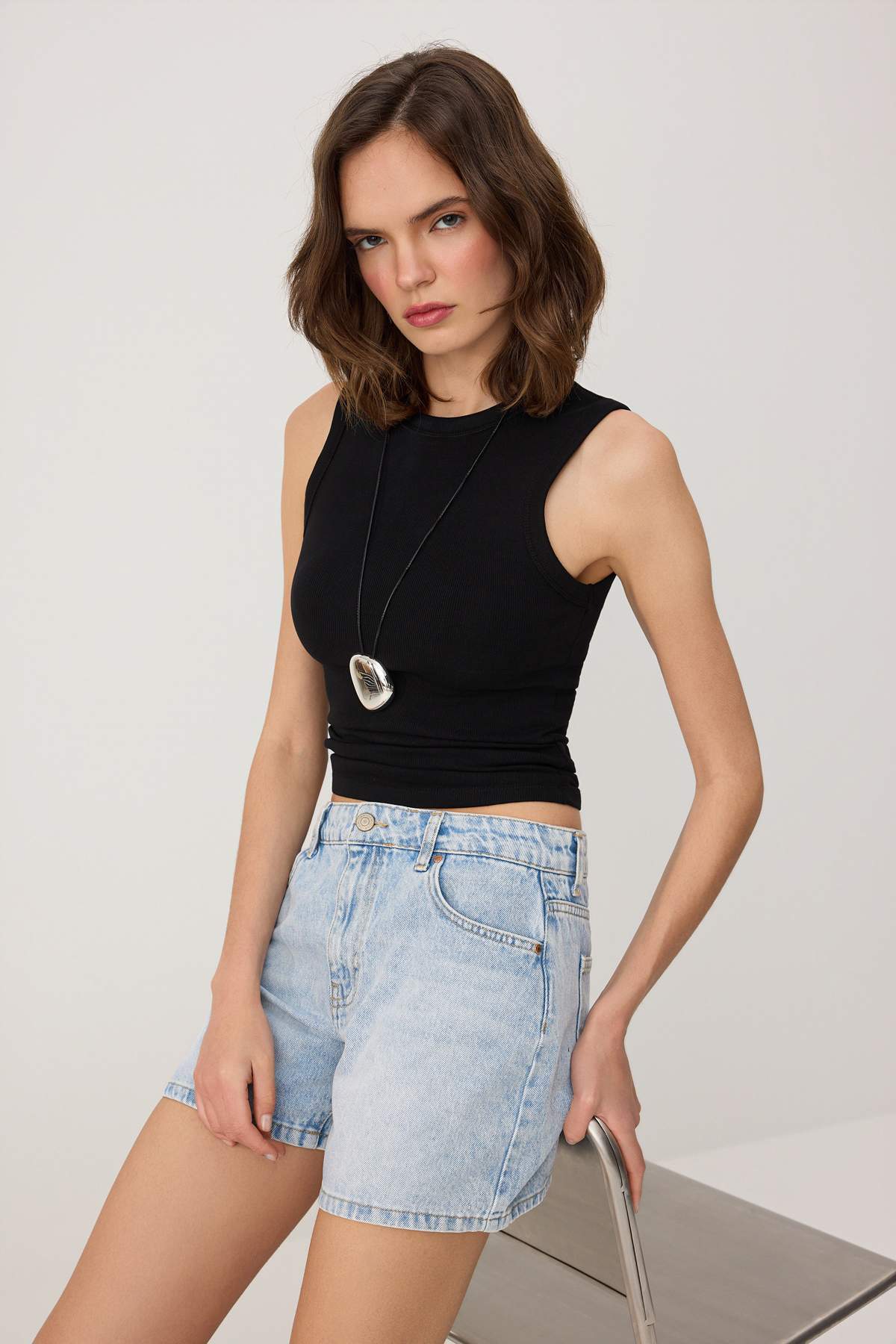 Trendyolmilla Açık Mavi Normal Bel City Boy Denim Şort TWOSS26SR00247