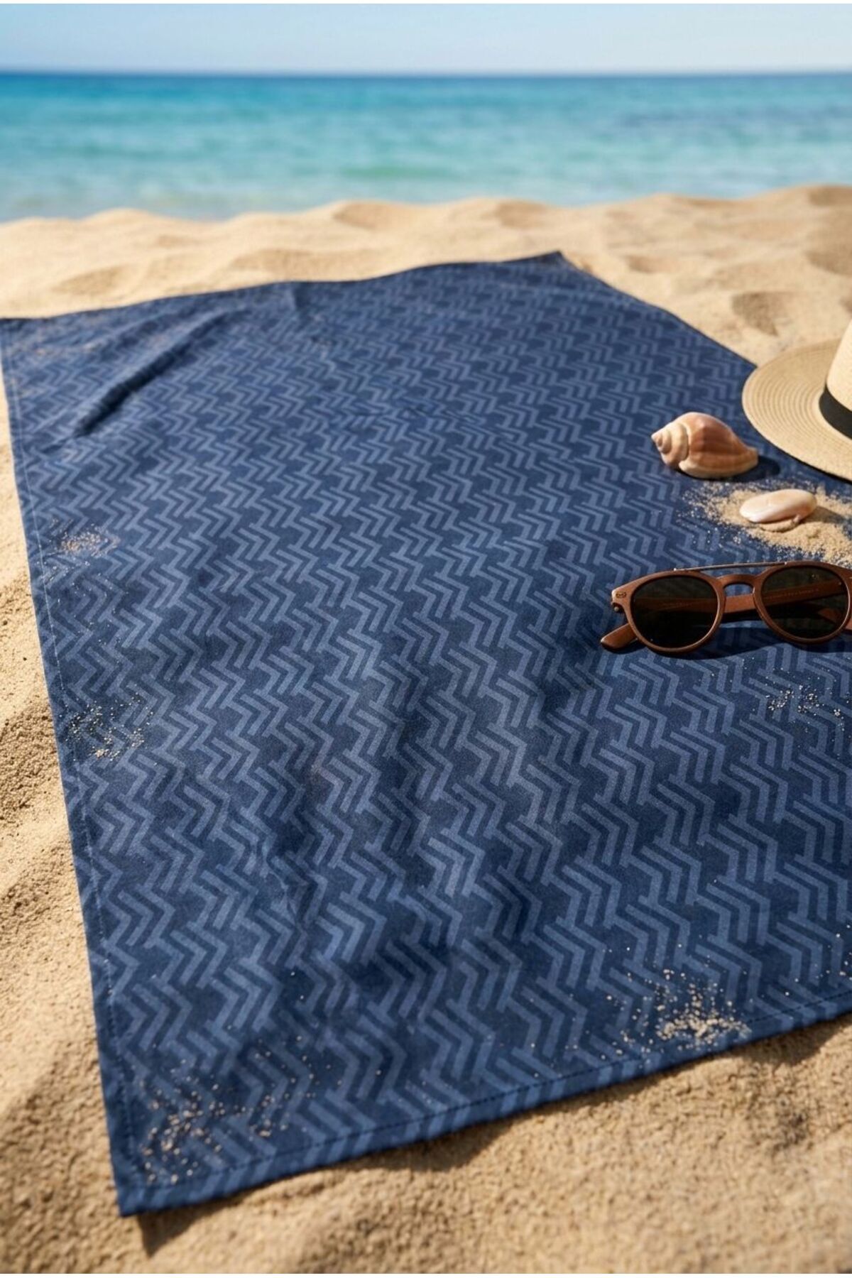 Indigo Peak Navy Blue Beach Towel 70 x 150 cm