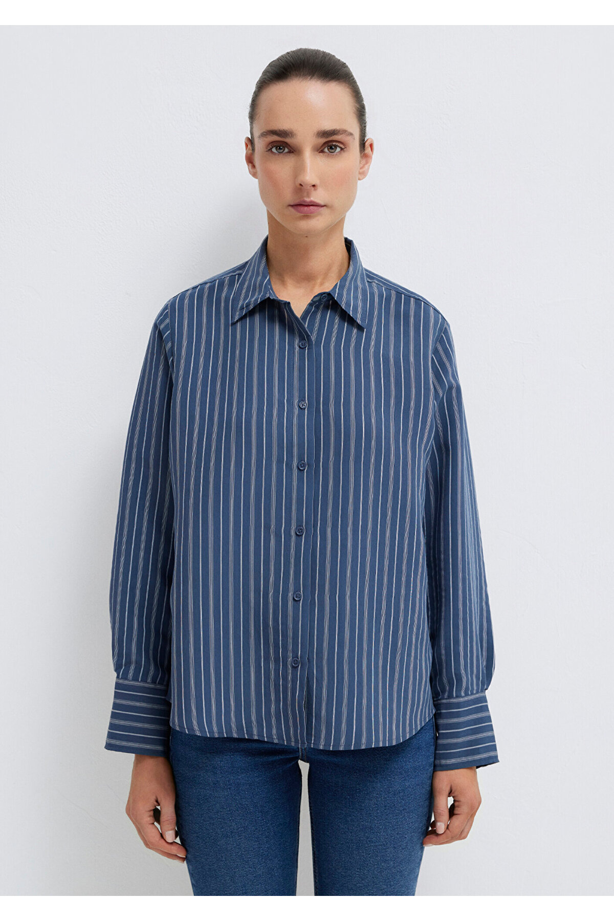 Çizgili (TENCEL™) Liyosel Karışımlı Gömlek Loose Fit / Bol Rahat Kesim 1211373-91385 — سرمه‌ای — تصویر 3 از 7