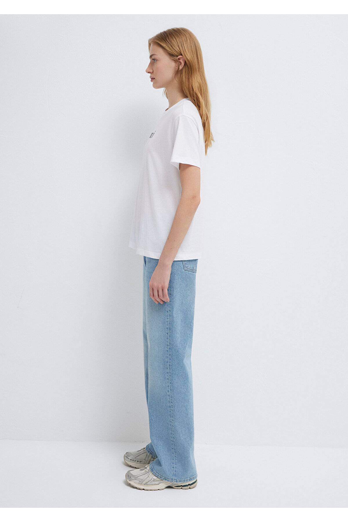Mavi  Baskılı Beyaz Tişört Regular Fit / Normal Kesim 1612241-620 - Görsel 5