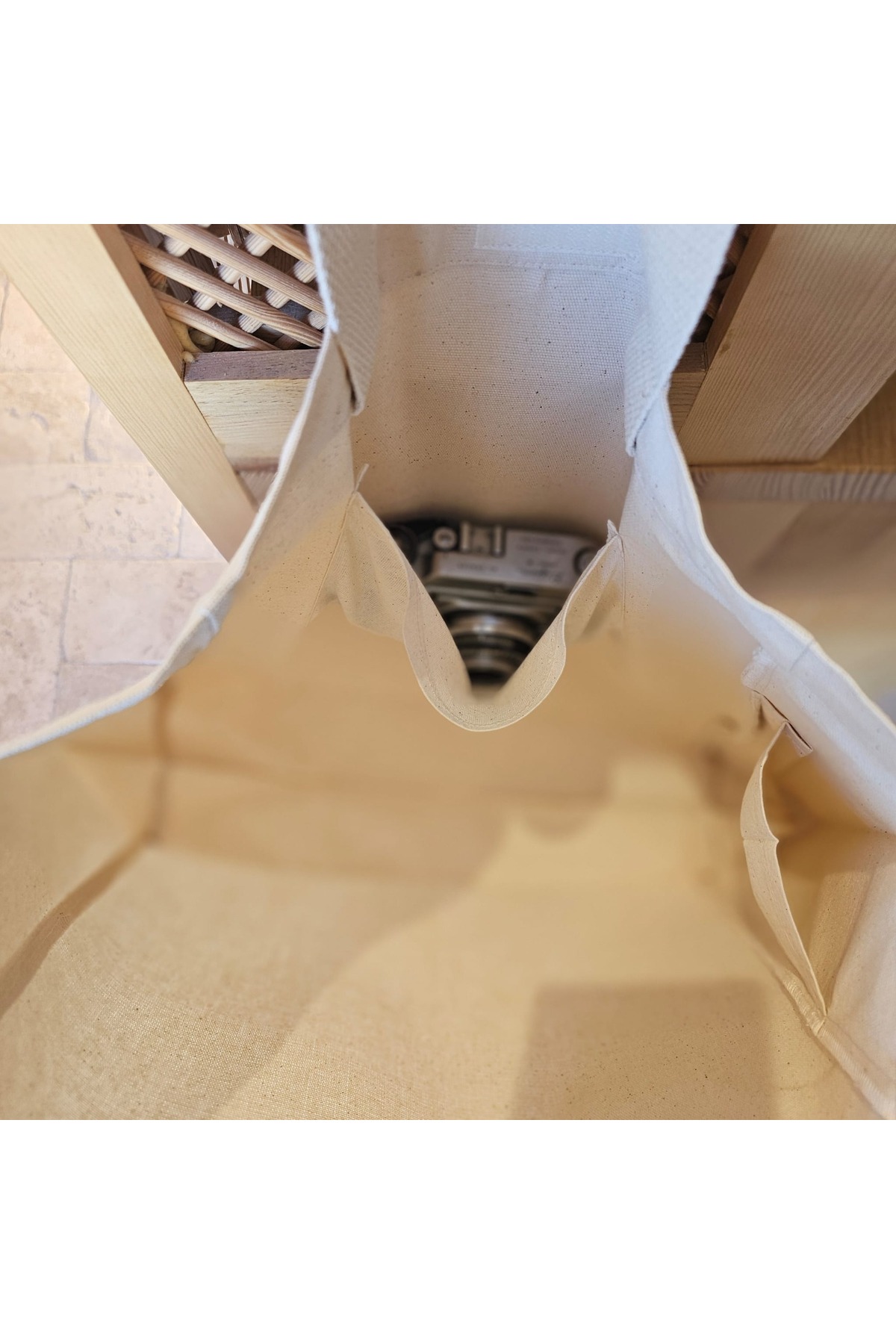 Pikkuva  Pembe Çiçekler ve Yeşil Yapraklar Baskılı Naturel Kanvas Bez Çanta Sap Beyaz Cırt Cırtlı - Küçük - Görsel 6