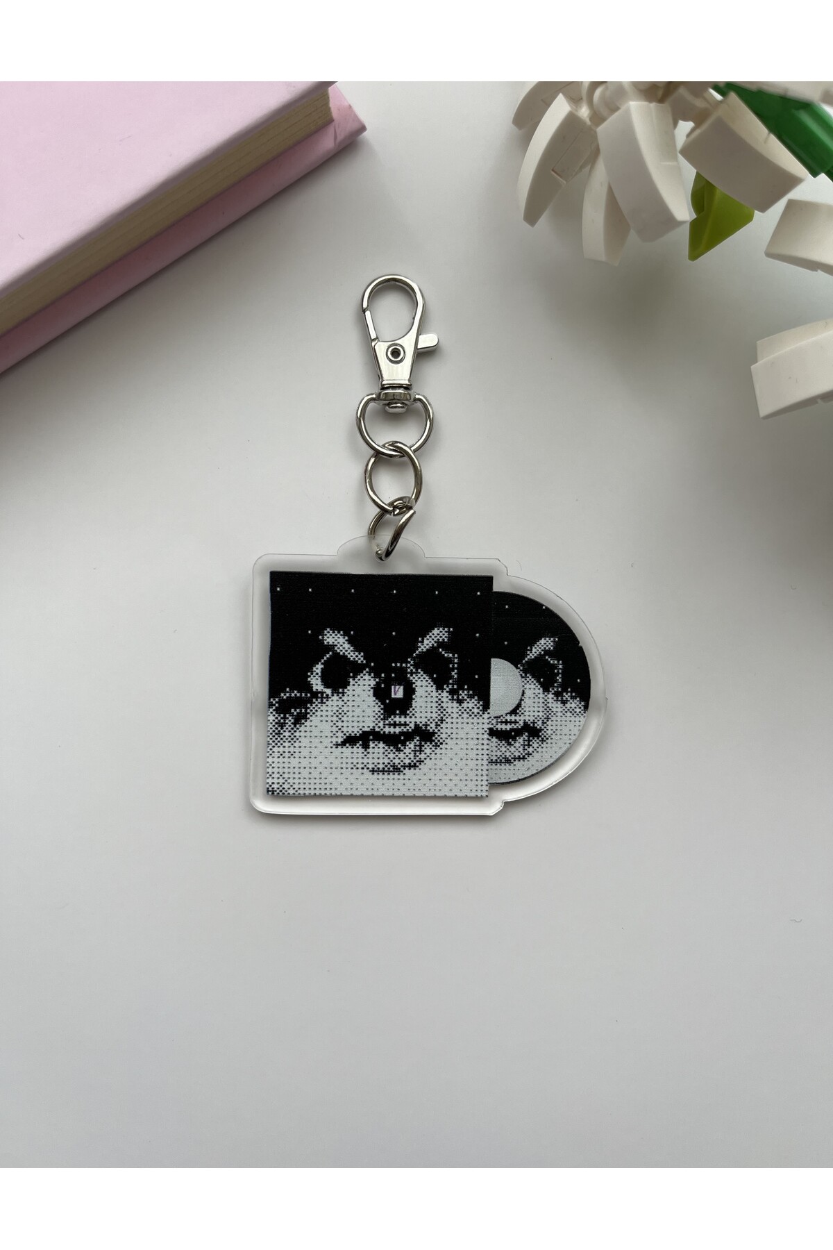 Bts Taehyung V Layover Album Kpop Keychain / Bag Ornament