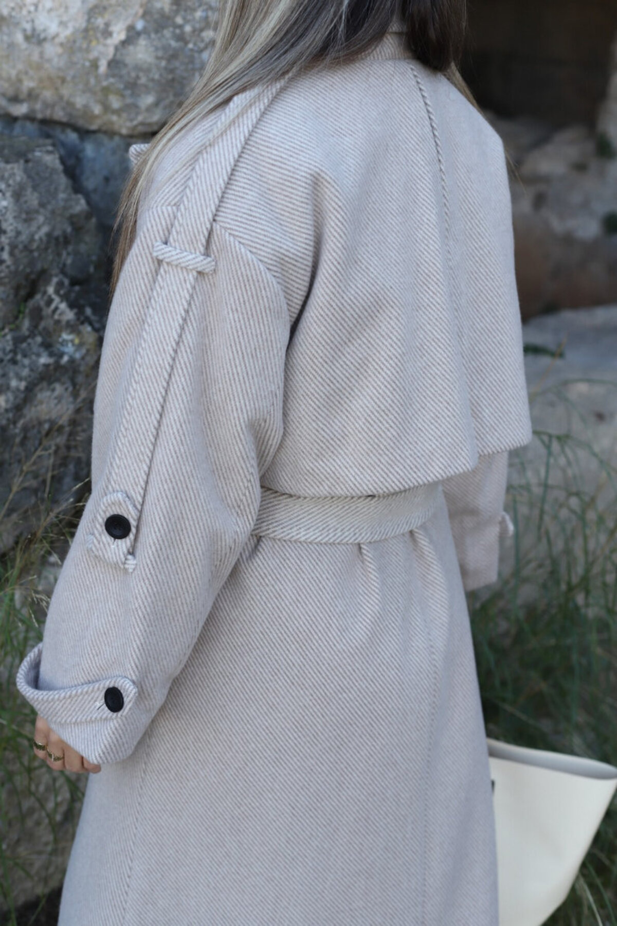 bytugcekaya  Vizon Standart Beden Çizgili Astarlı Düğme Detay Kaşe Kaban - Görsel 5