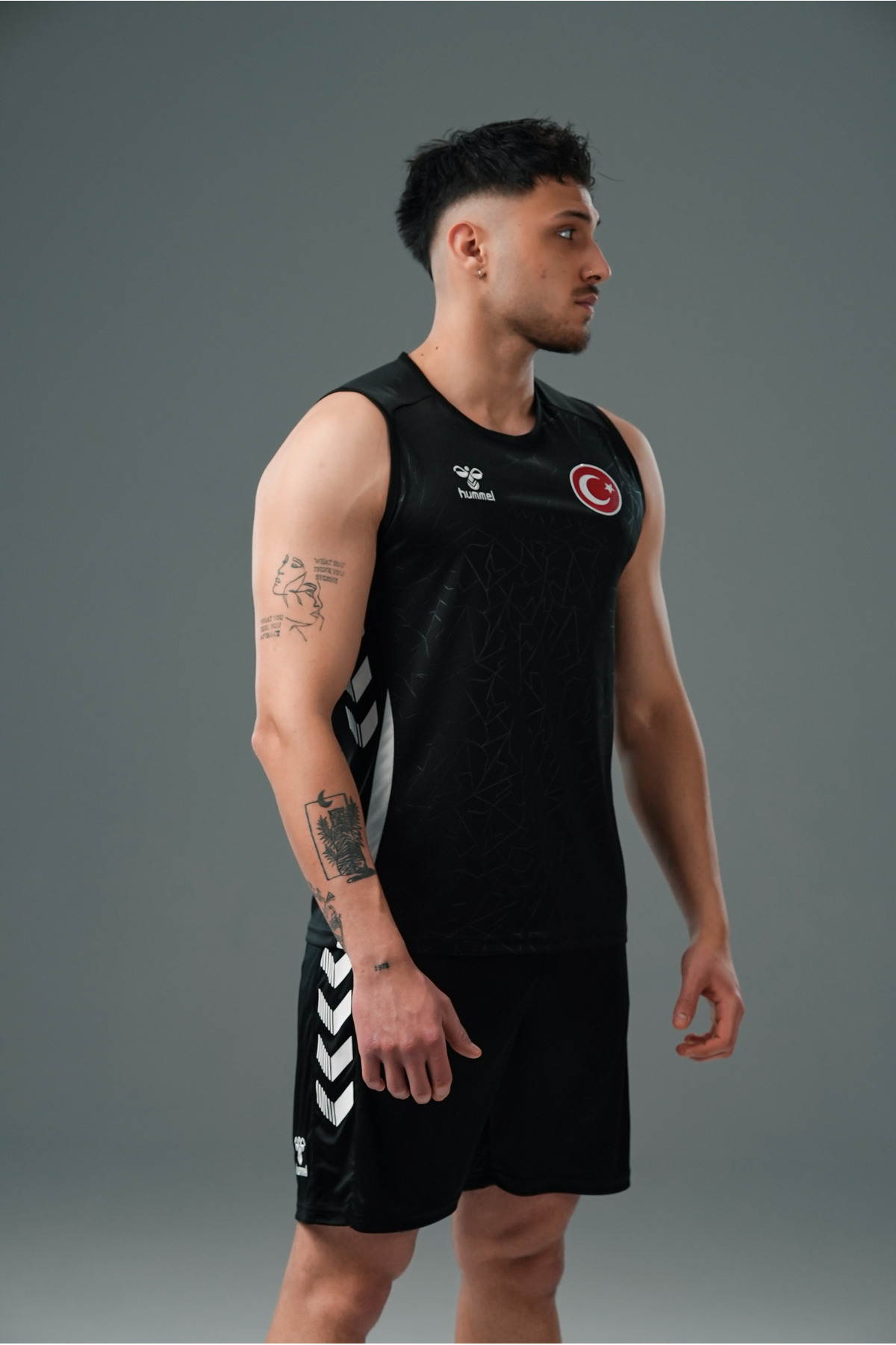 hummel Dream Milli Takım Kolsuz Tişört Siyah görsel 2