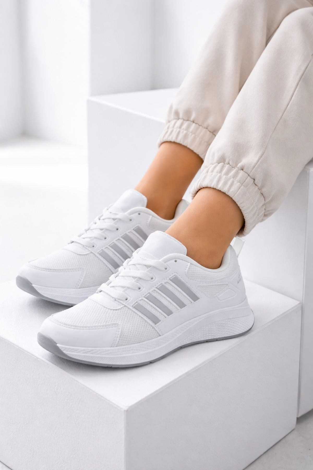 infinite8  Infinite Kadın Erkek Günlük Genç Sneaker, Ortopedikyürüyüş Ayakkabısı Beyaz Gümüş - Görsel 2