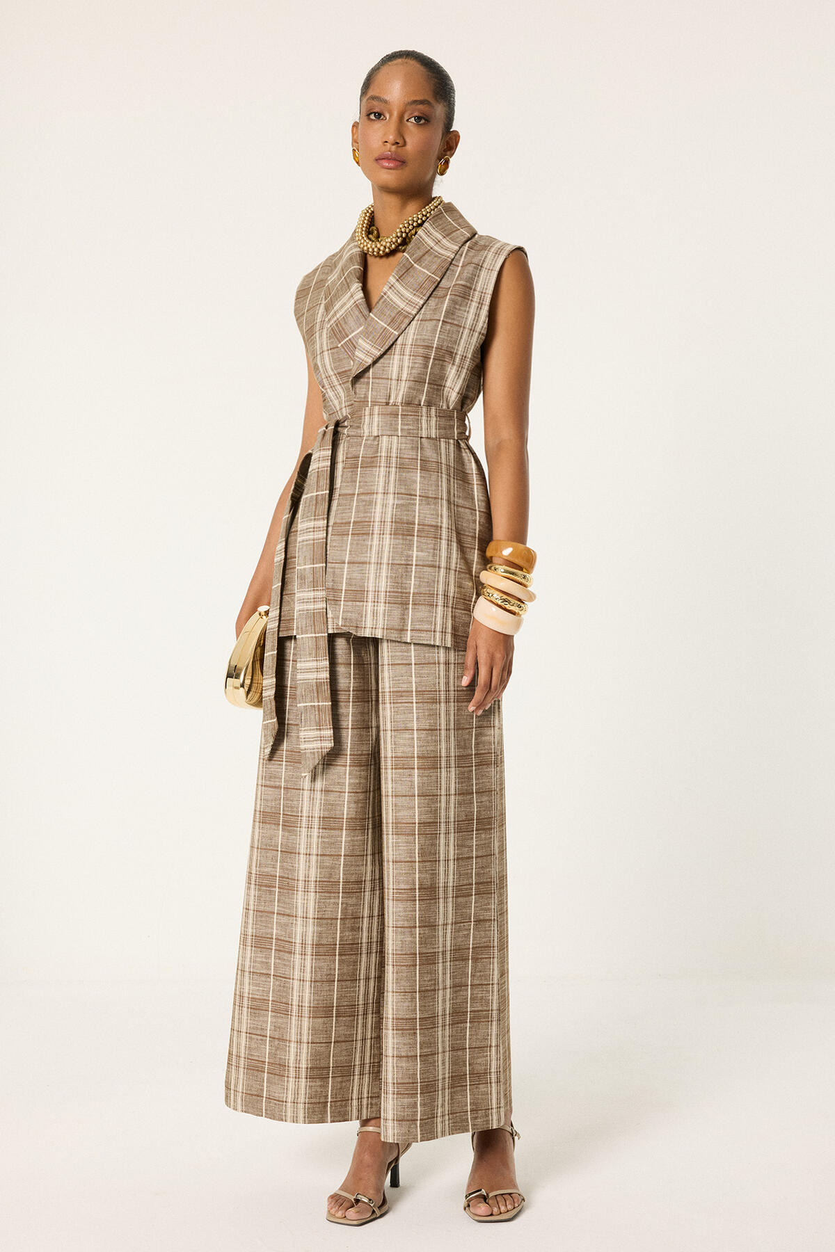 Touche Prive Plaid Linen Vest and Pants Suit