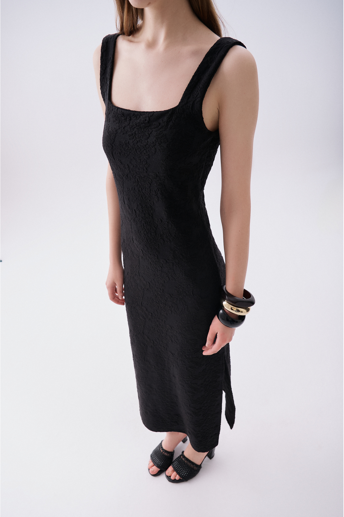 Mudo  JAKARLI KOLSUZ MİDİ ELBİSE - Görsel 4