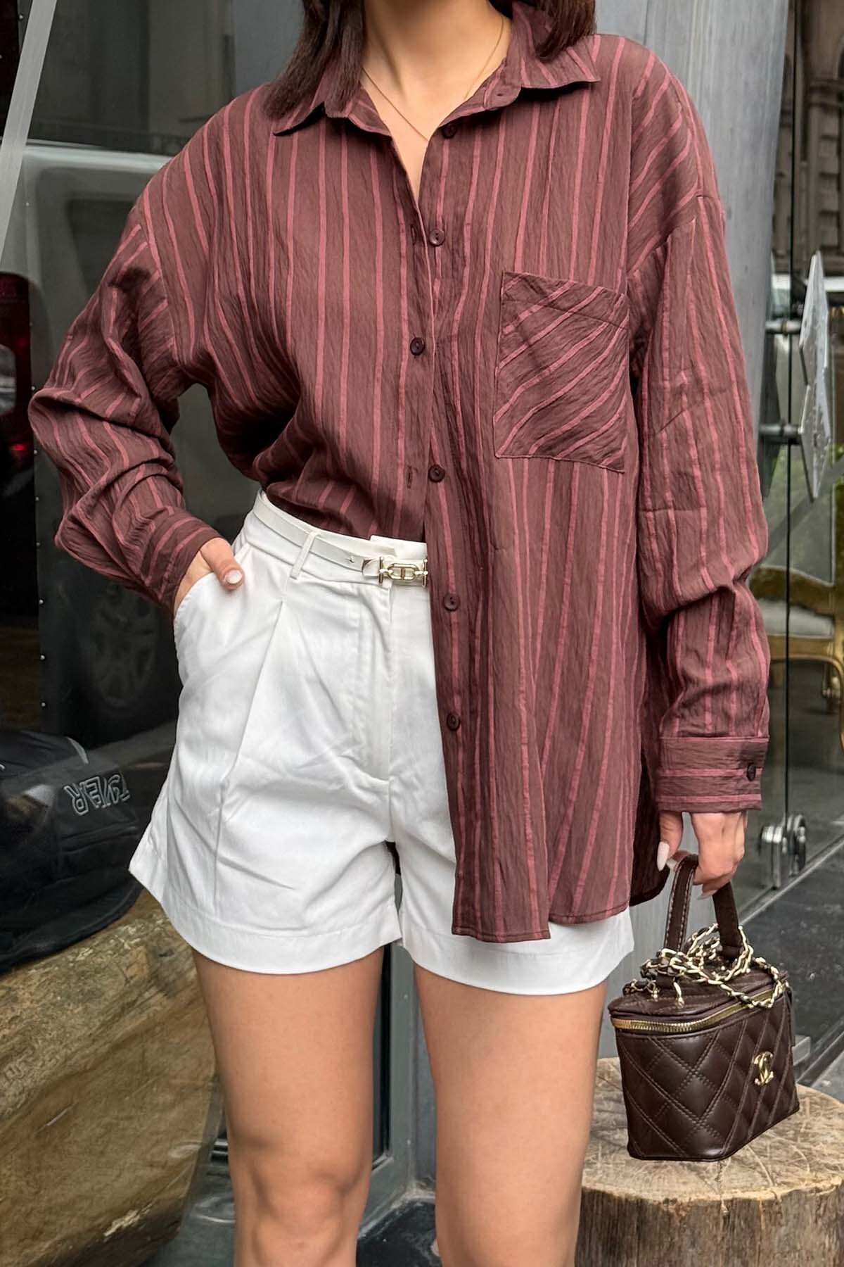 XXL BUTİK Kadın Kahverengi Çizgili Oversize Gömlek, Günlük Şık Kombin ESR079 görsel 2