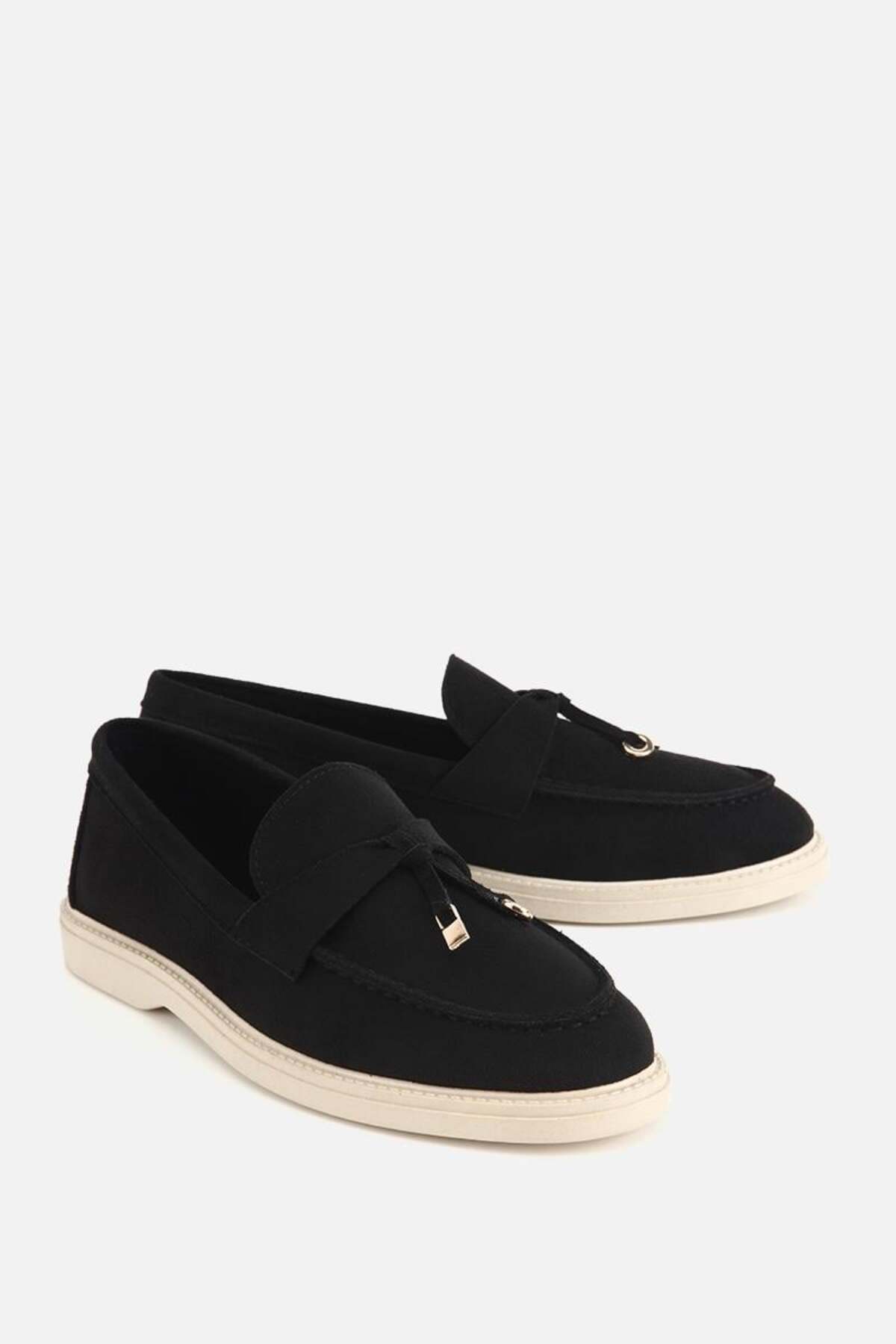 Yaya by Hotiç Kadın Siyah Süet Püsküllü Günlük Loafer görsel 2