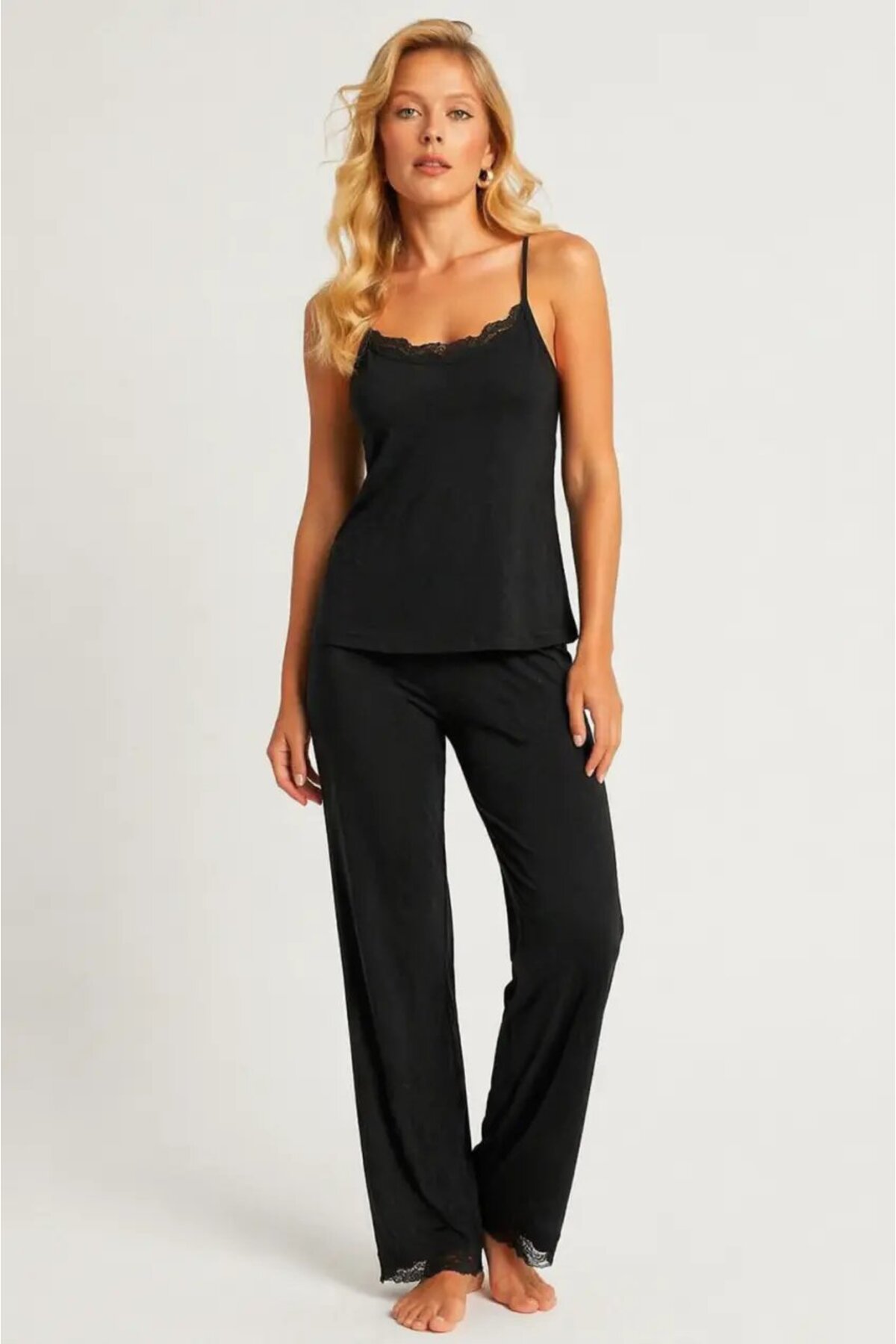 Cool & Sexy Black Lace Detailed Strappy Women's Pajama Set – Comfortable & Stylish Home Wear