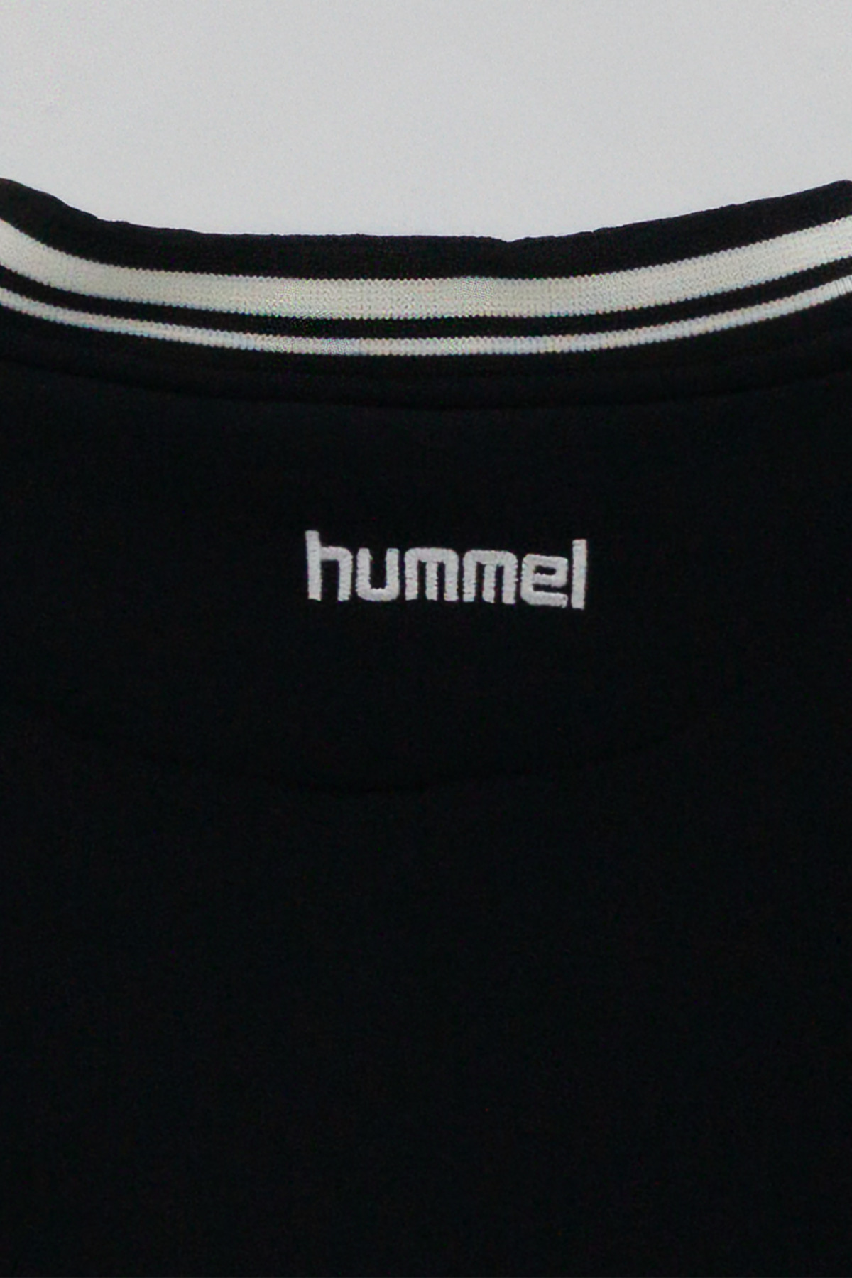کاپشن کالج مشکی مدل Campus 922478 هامل کاپشن اسپرت hummel