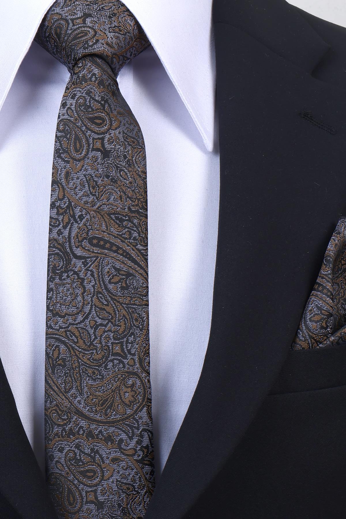 Esgue Hand Made 6 cm Slim Şal Desenli Gri Gold Renk Mendilli İnce Kravat