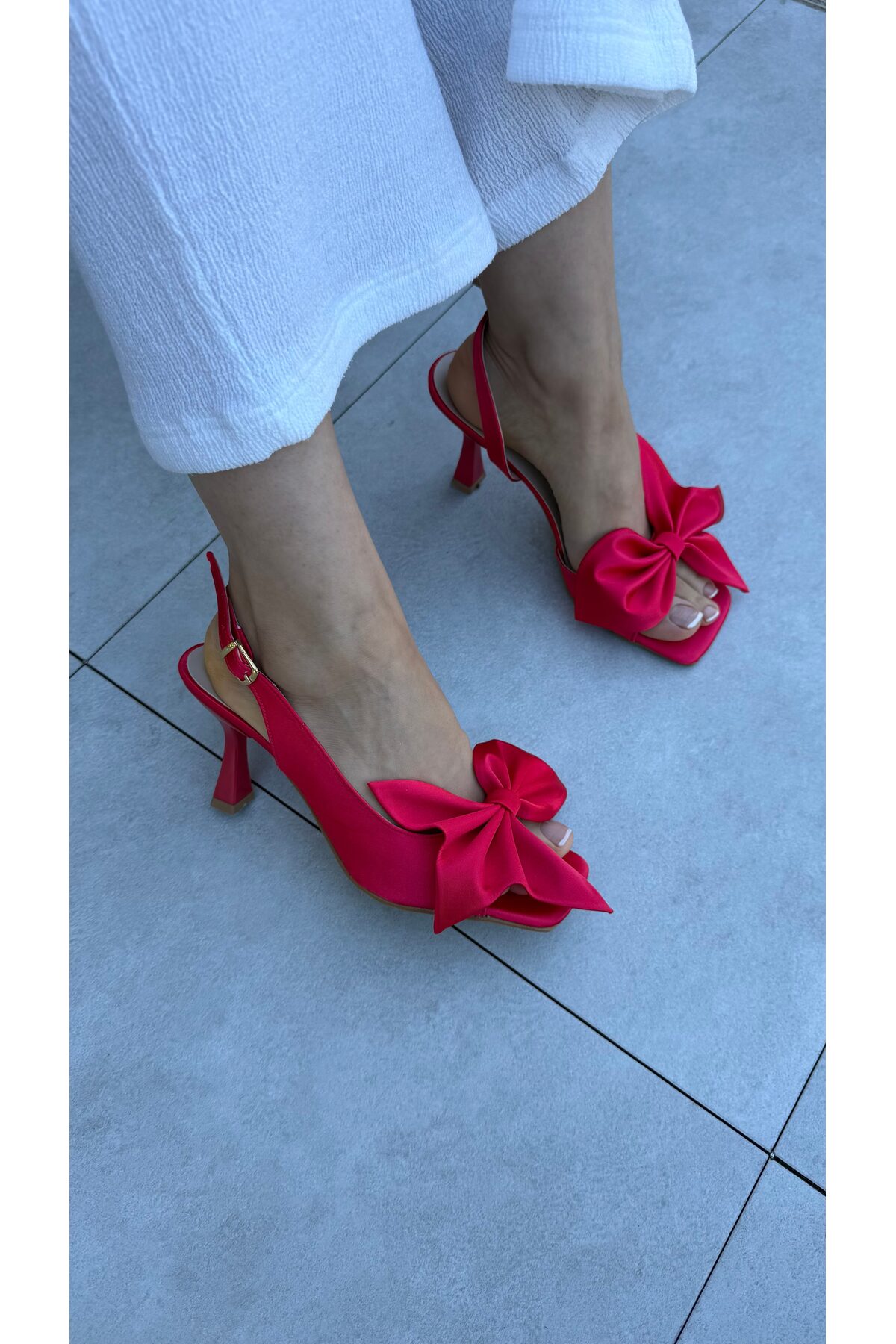 Elvinin Tarzı  Cindy Nar Çiçeği Saten Fiyonk Detaylı Kadın Topuklu Ayakkabı - Görsel 5