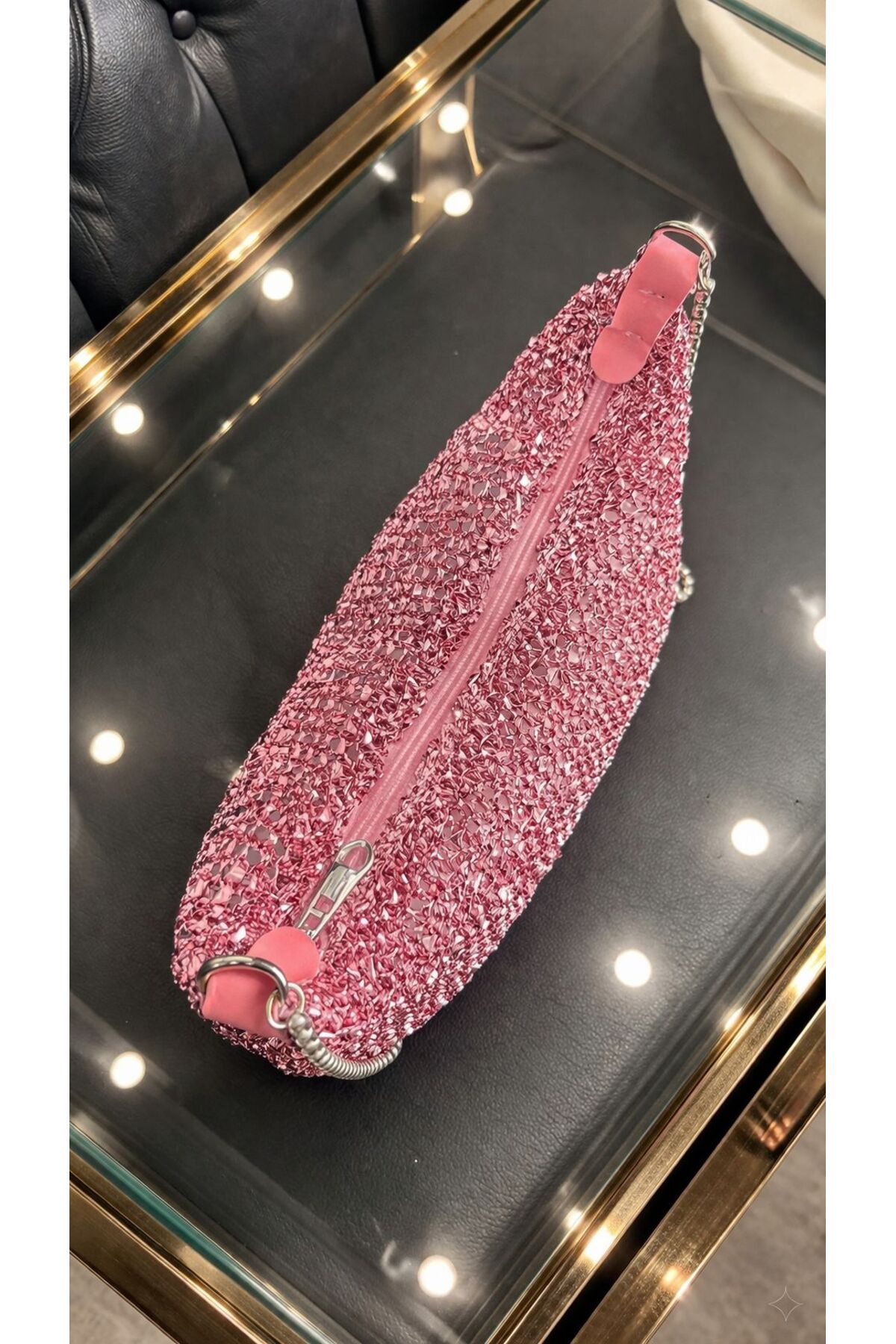 Katusa Kadın Şeker Pembe ışıltılı file örme zincirli el ve omuz çantası görsel 3
