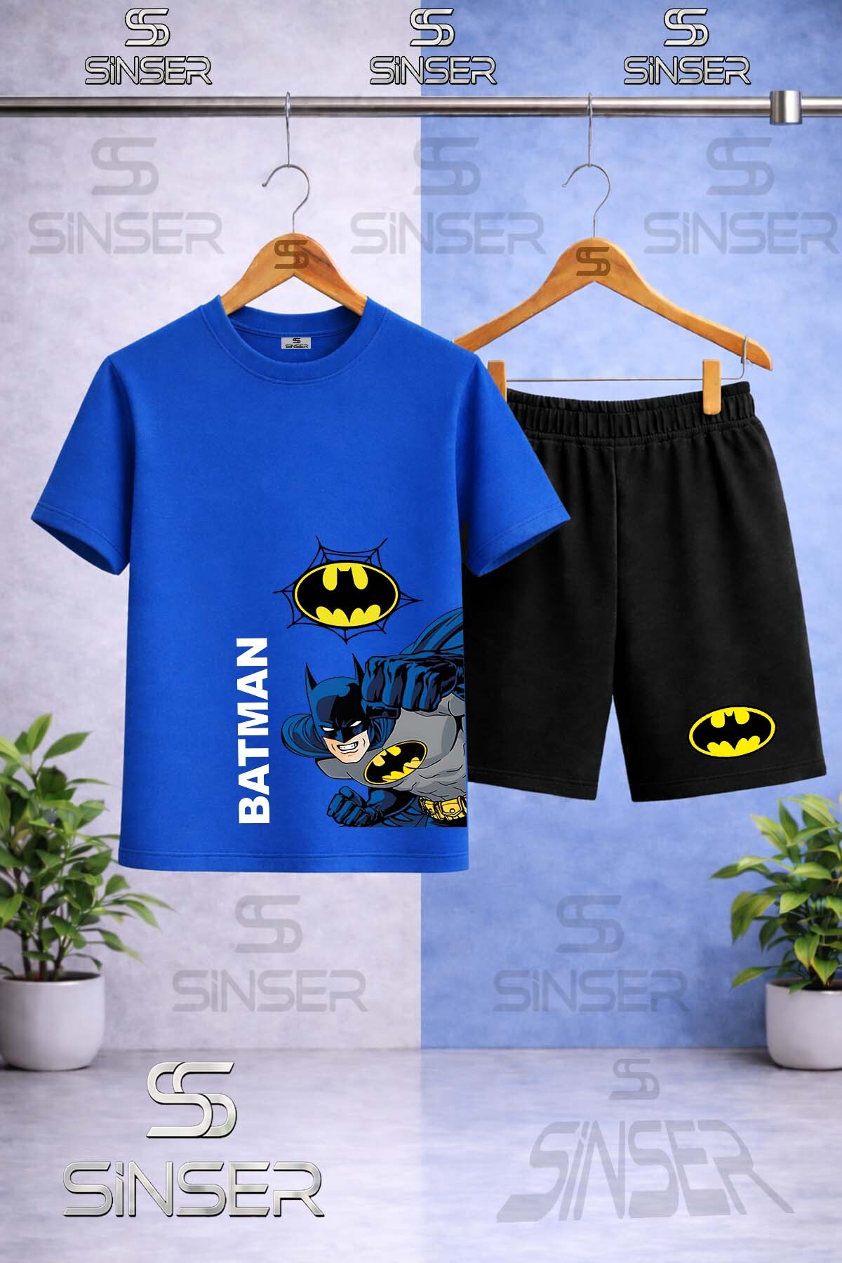 Kids BATMAN SIDE FIST LETTERING byk Printed Crew Neck T-Shirt-Shorts Set