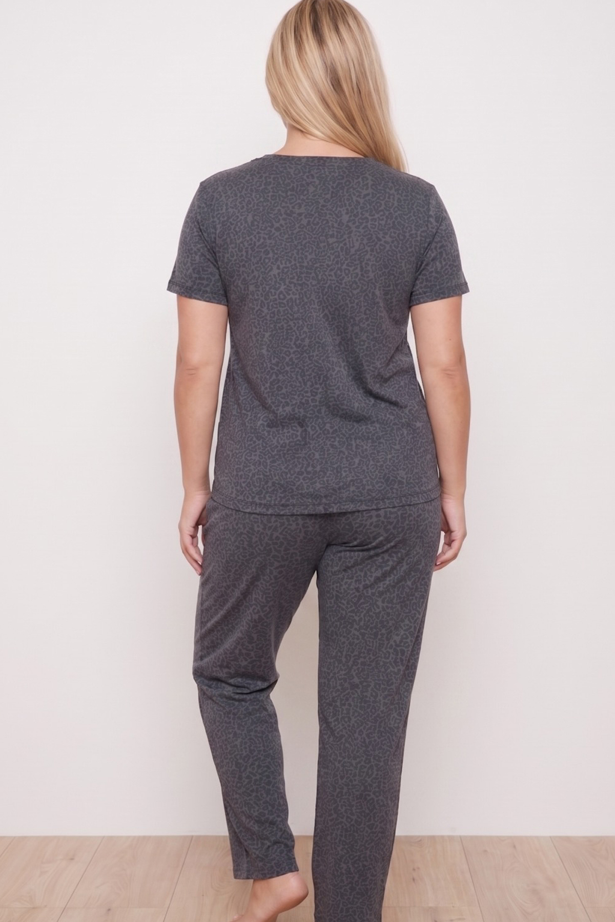 Siyah İnci  ANTRSAİT LEOPAR desenli Büyük Beden Battal Örme Pijama Takım 7614 - Görsel 3