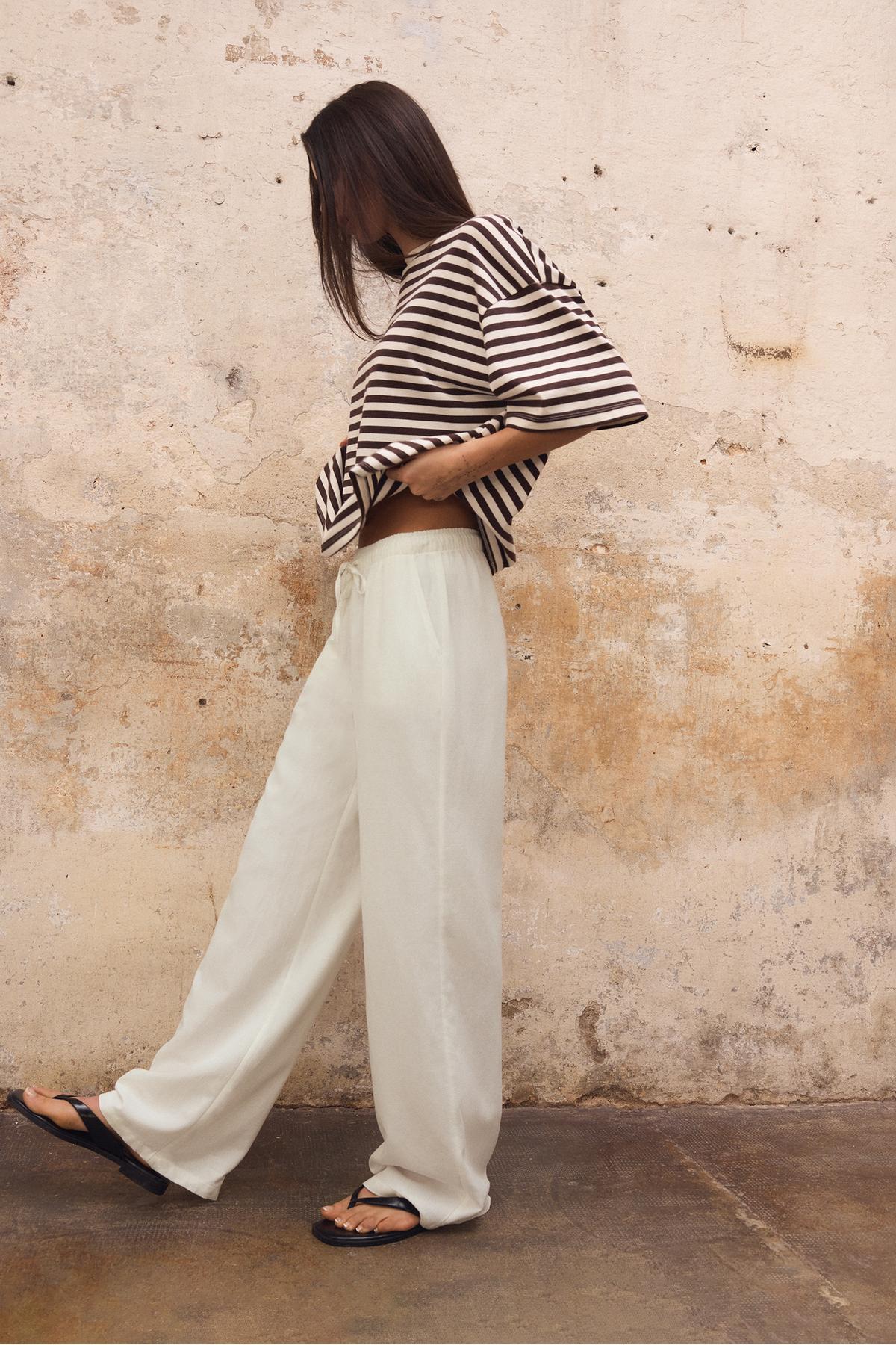 Stradivarius  Keten görünümlü bağcıklı pantolon - Görsel 4