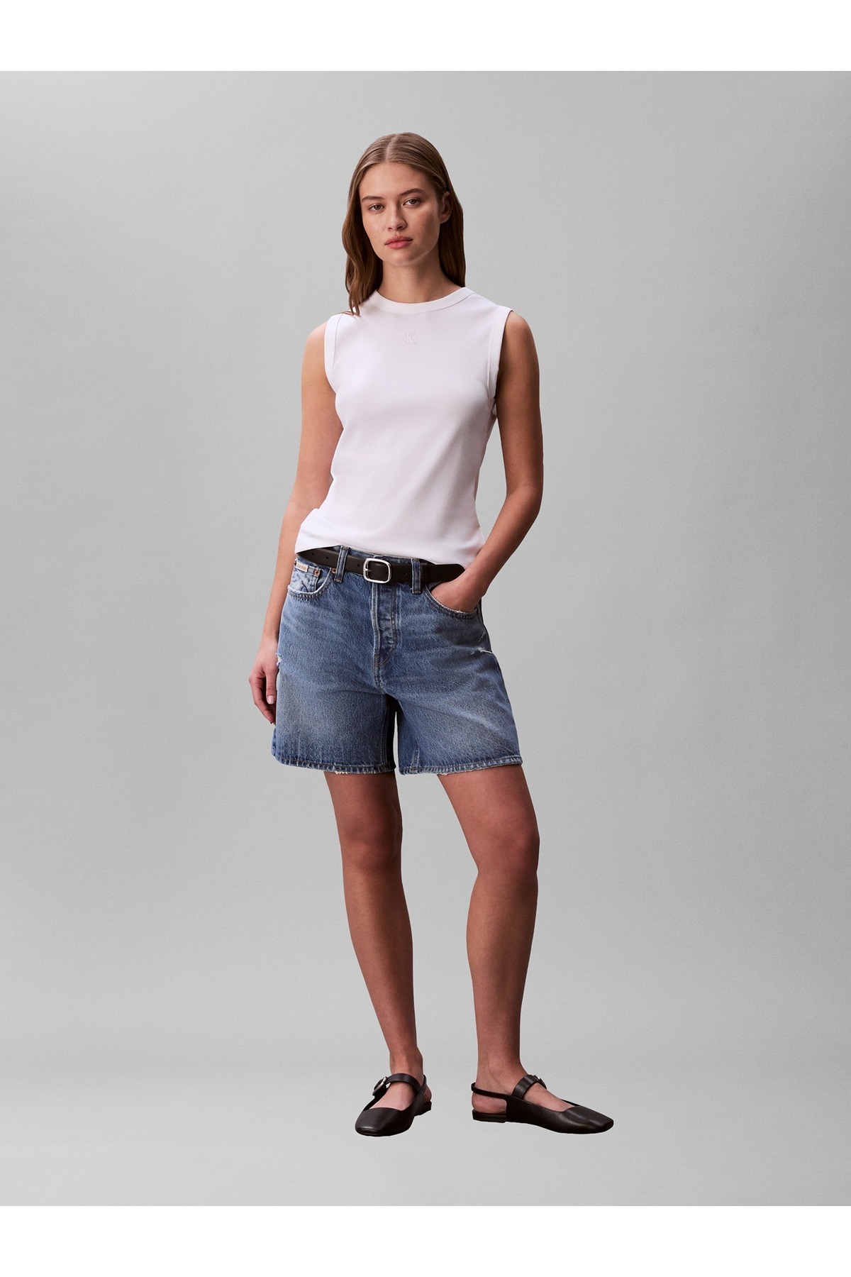 تیشرتزنانهCalvin Kleinسفید تیشرتزنانهCalvin Kleinسفید