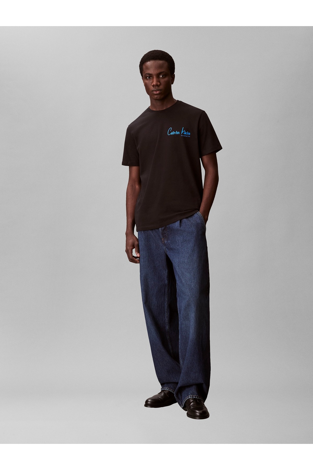 تیشرتمردانهCalvin Kleinمشکی