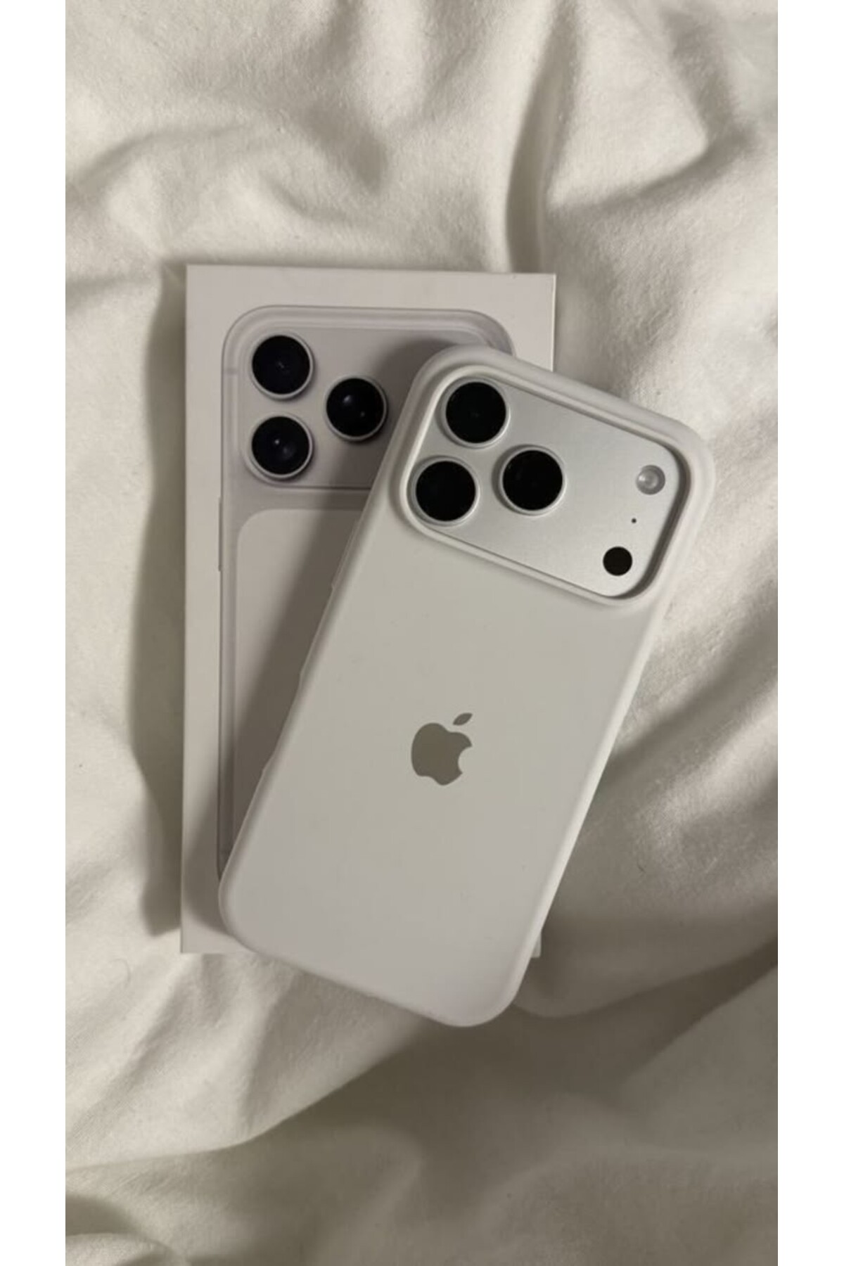 Iphone 17 Pro Max Uyumlu Ici Kadife Lansman Premium Kilif Beyaz P - %10 İndirim