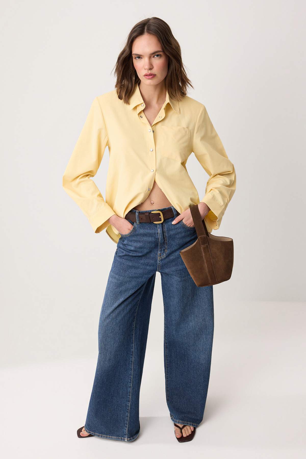 Trendyolmilla  Açık Sarı Kareli Vatkalı Geniş Manşetli Oversize Gömlek TWOAW26GO00127 - Görsel 2