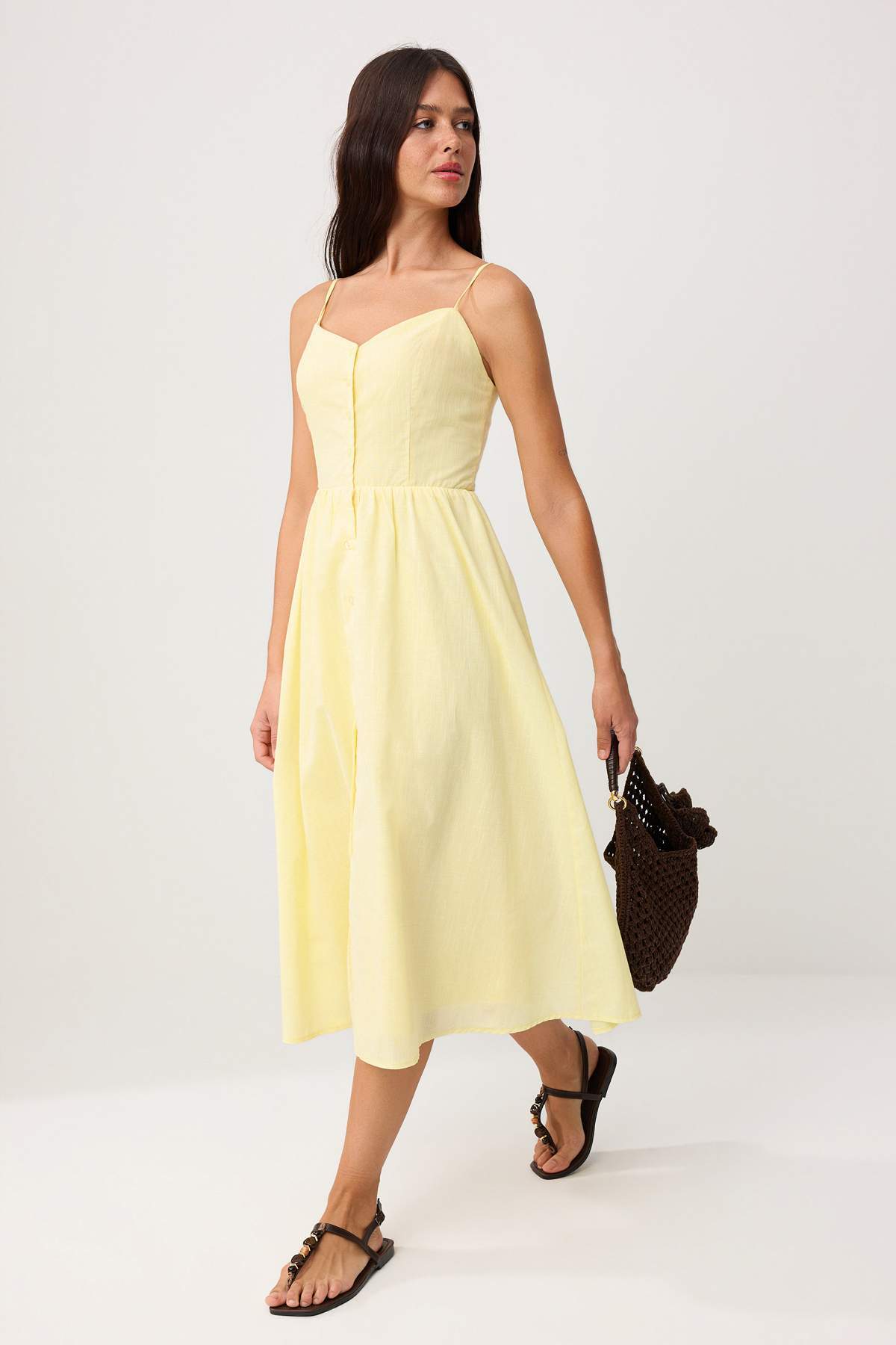 Trendyolmilla  Açık Sarı Çiçekli A Kesim Düğmeli Midi Dokuma Elbise TWOSS25EL00524 - Görsel 2