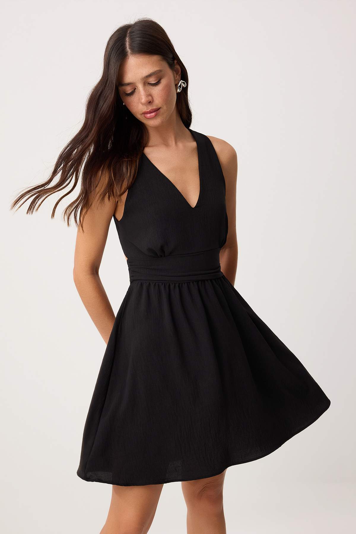 Trendyolmilla Siyah Düz Kısa/Mini Dokuma Elbise TWOSS26EL00981