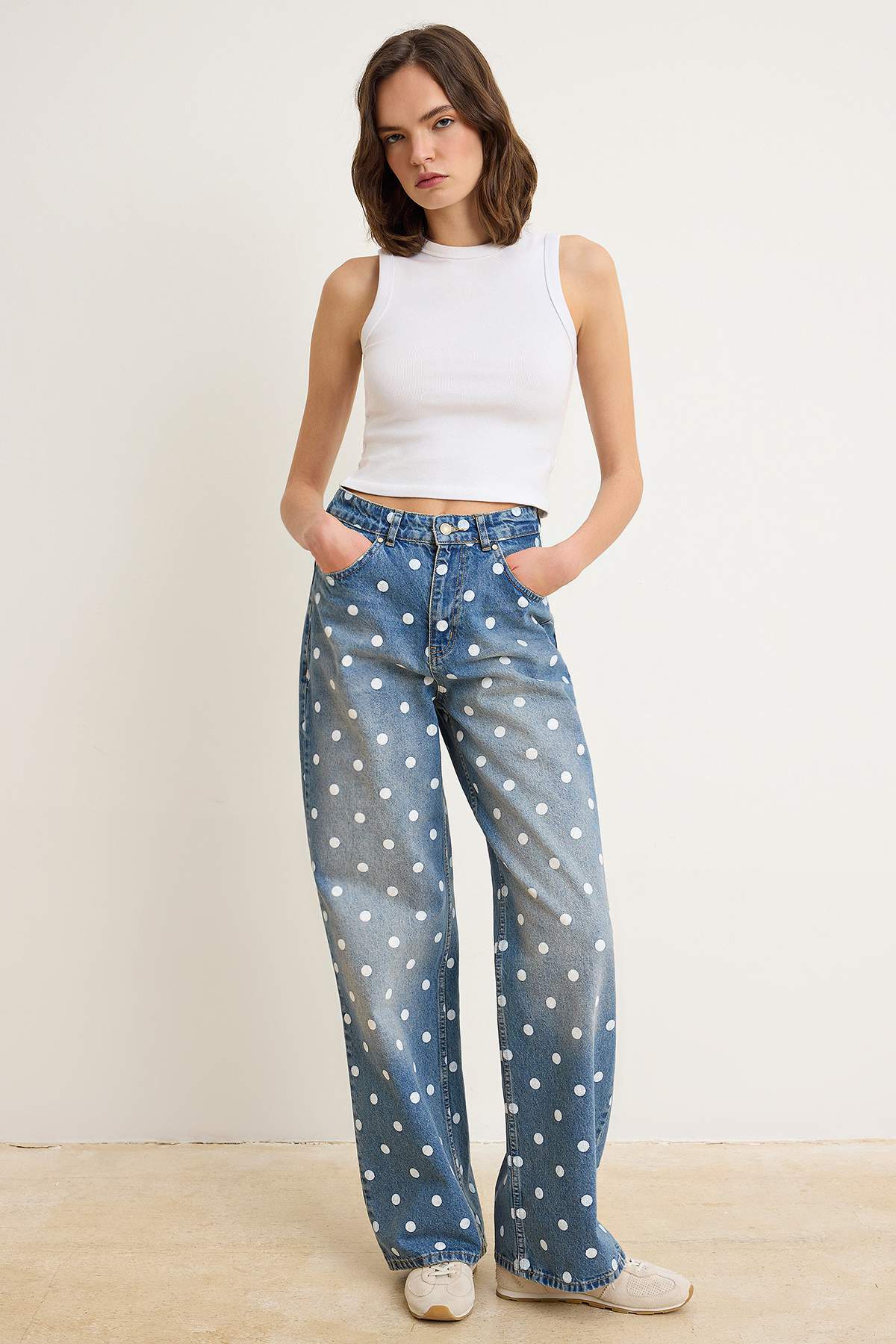 Trendyolmilla  Mavi Puantiyeli Yüksek Bel Wide Leg Jeans TWOSS26JE00336