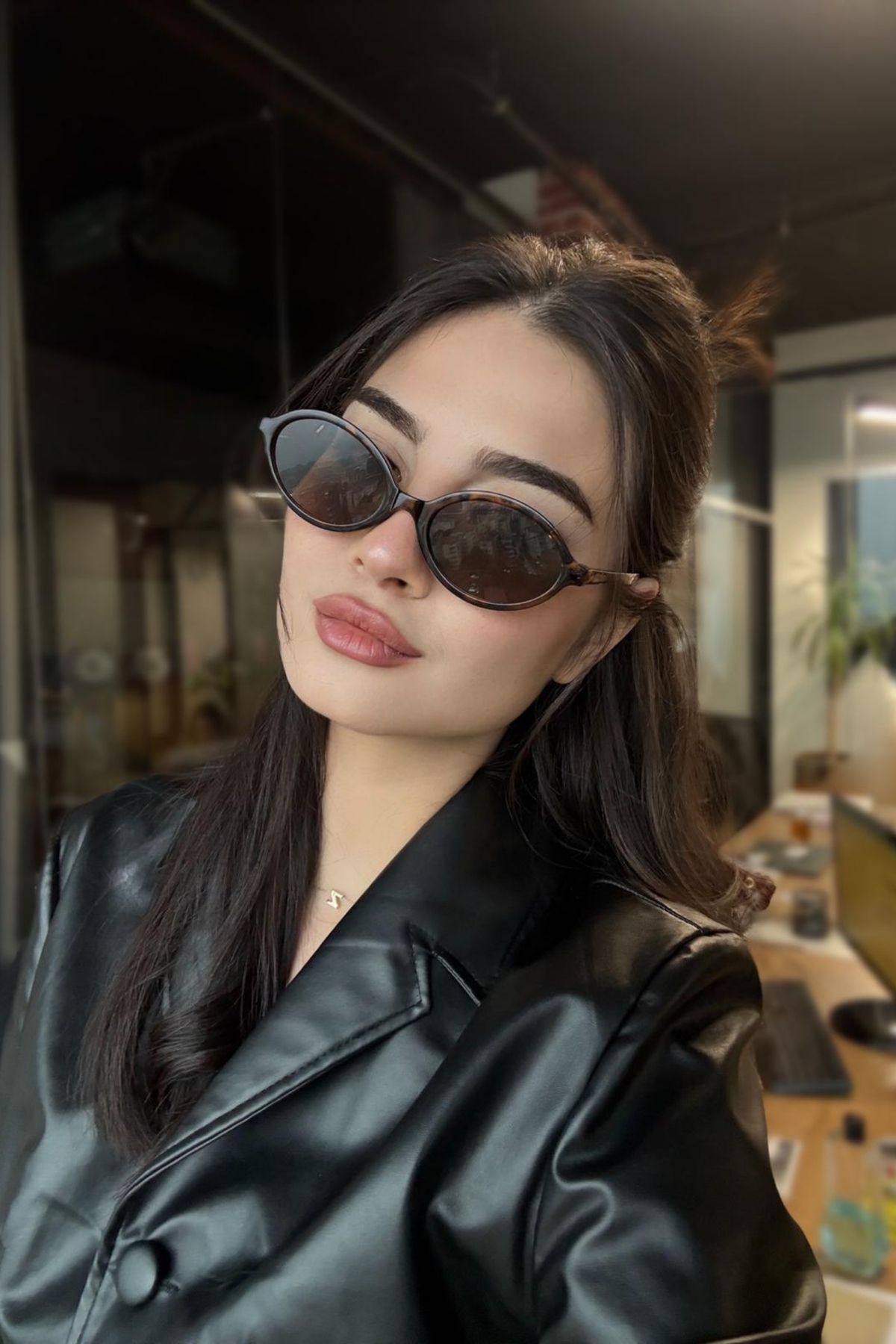 happy line Narrow oval cat eye güneş gözlüğü - ÖZEL DERİ KILIF SİLME BEZİ HEDİYELİ görsel 3