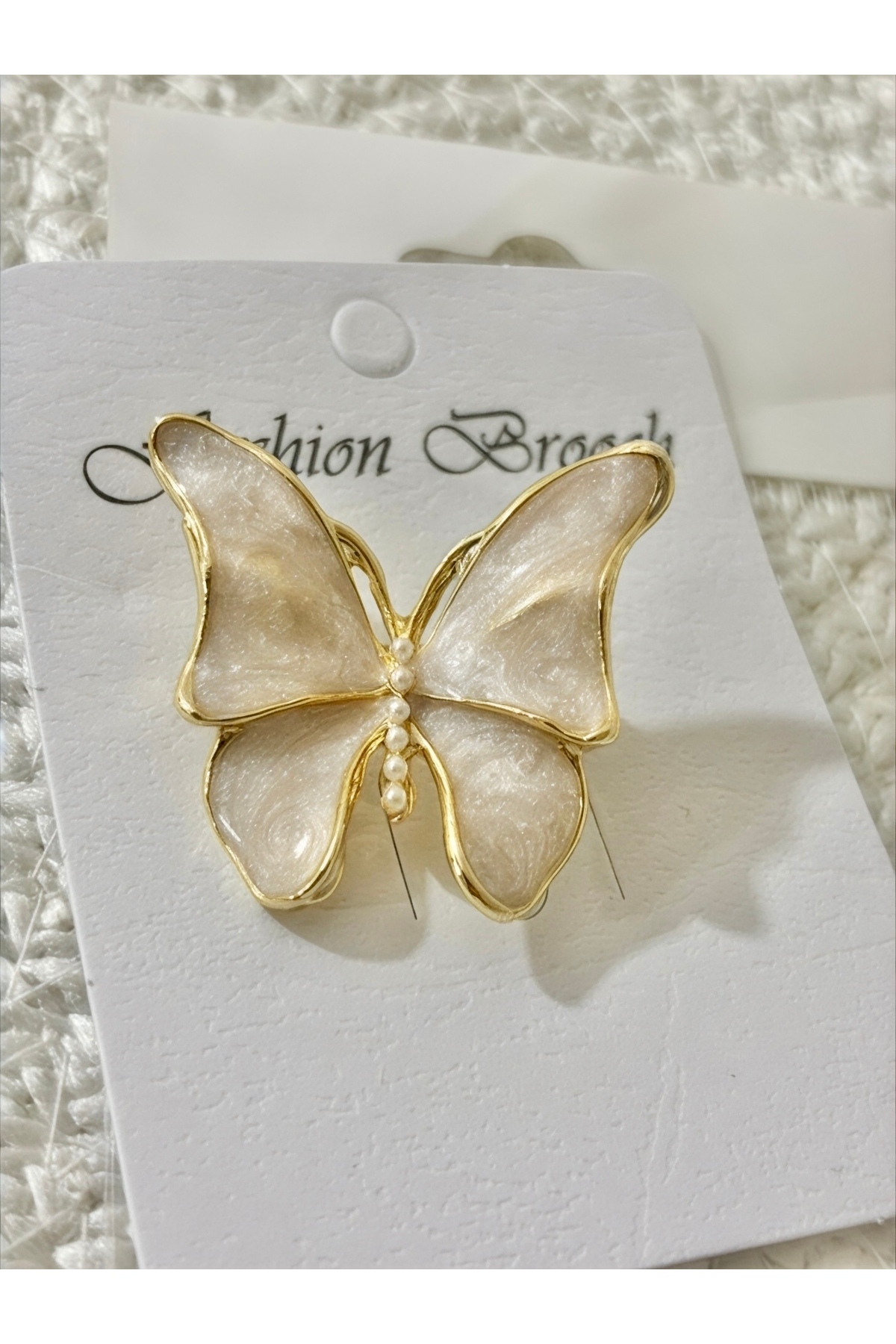 Pearl Elegant Design Butterfly Brooch