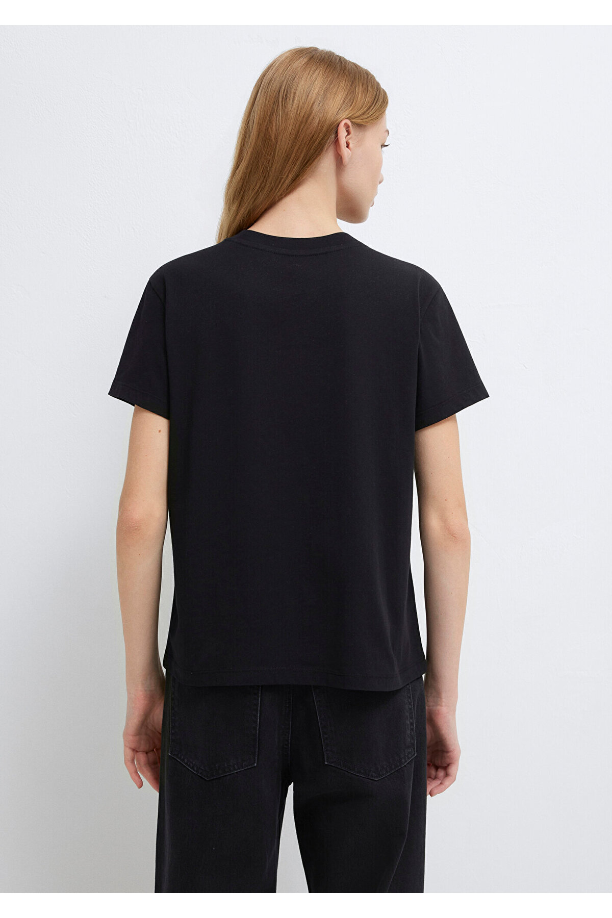 Mavi  Logo Baskılı Siyah Tişört Semi Slim Fit / Yarı Dar Kesim 1601185-900 - Görsel 5