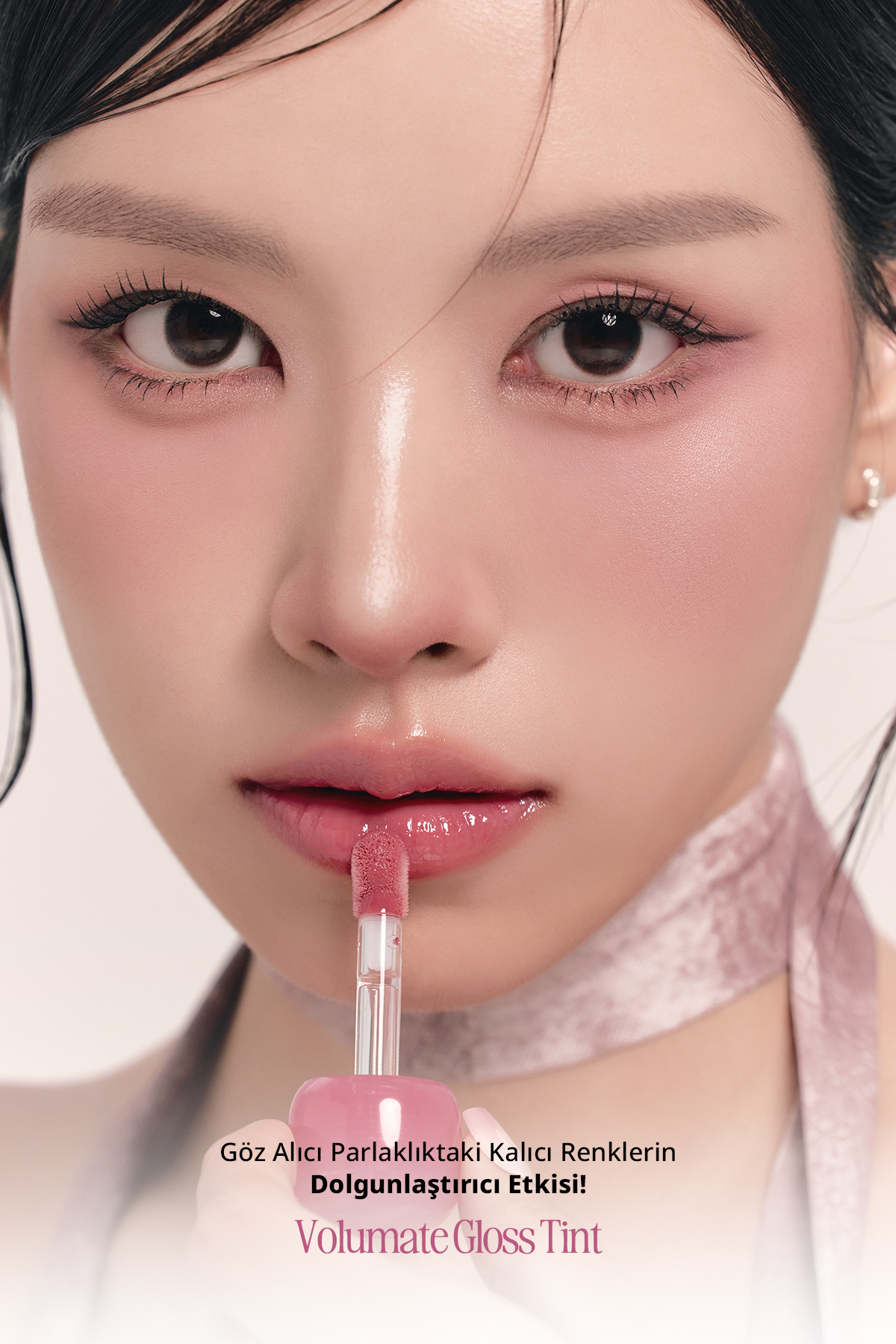 برق لب حجیم کننده، براق و رنگی Volumate Gloss شماره 204، رنگ رژگونه Blushed Candy — صورتی 111690 — تصویر 7 از 9